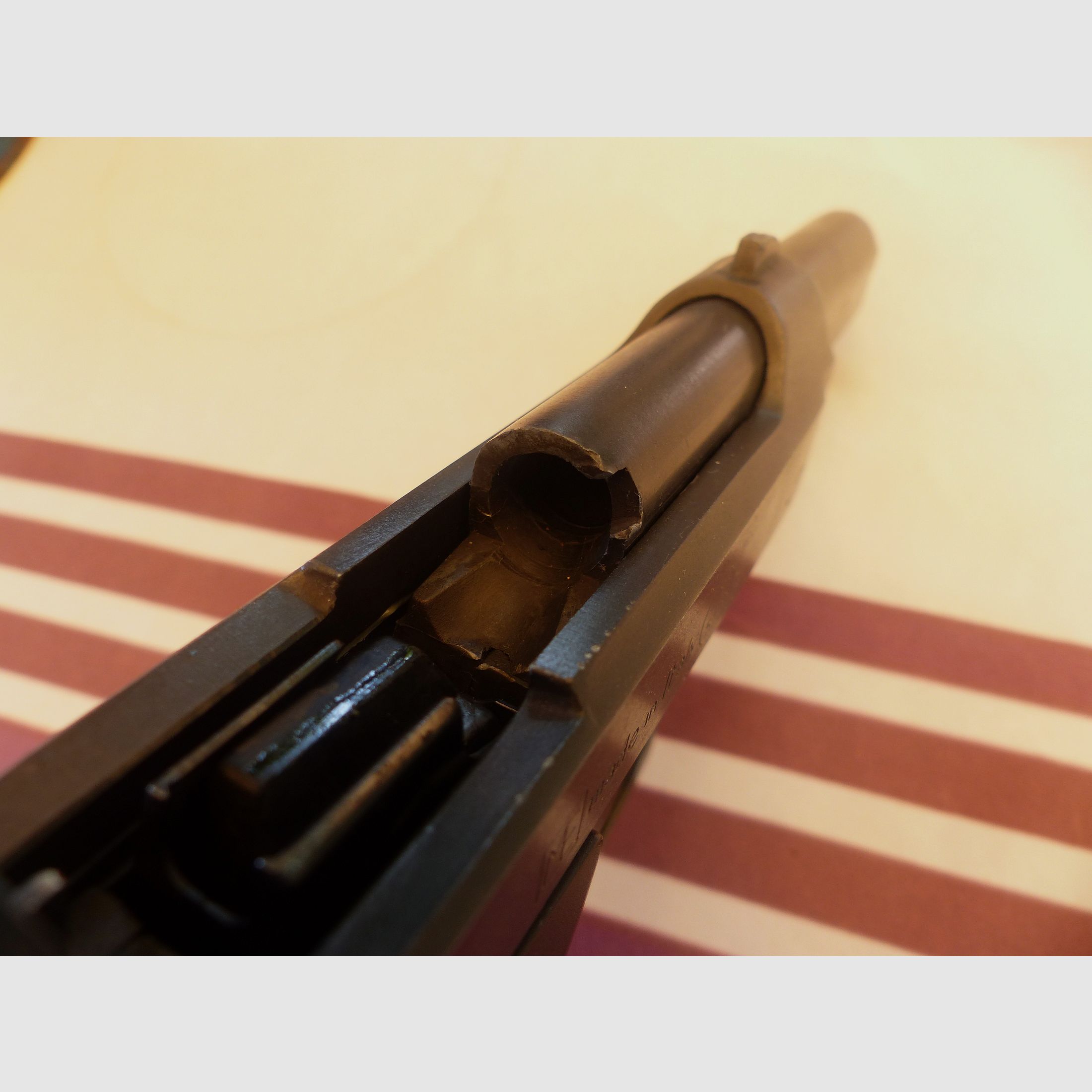 Valtro 98 Civil Cal. 9mm PAK - Beretta 92 Centurion clone with muzzle cup for rockets