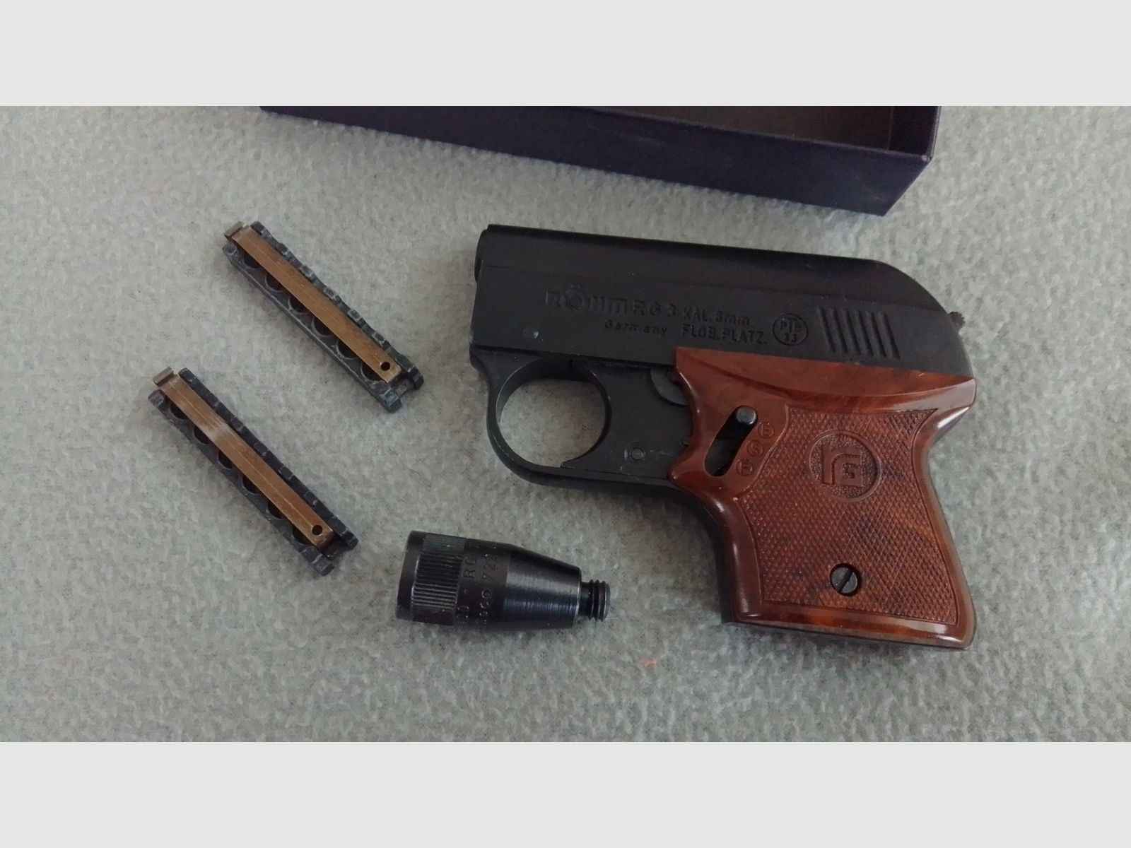 Röhm RG 3 Schreckschuss Pistole Kal. 6mm Flobert PTB 33 Taschenpistole Startpistole RG3