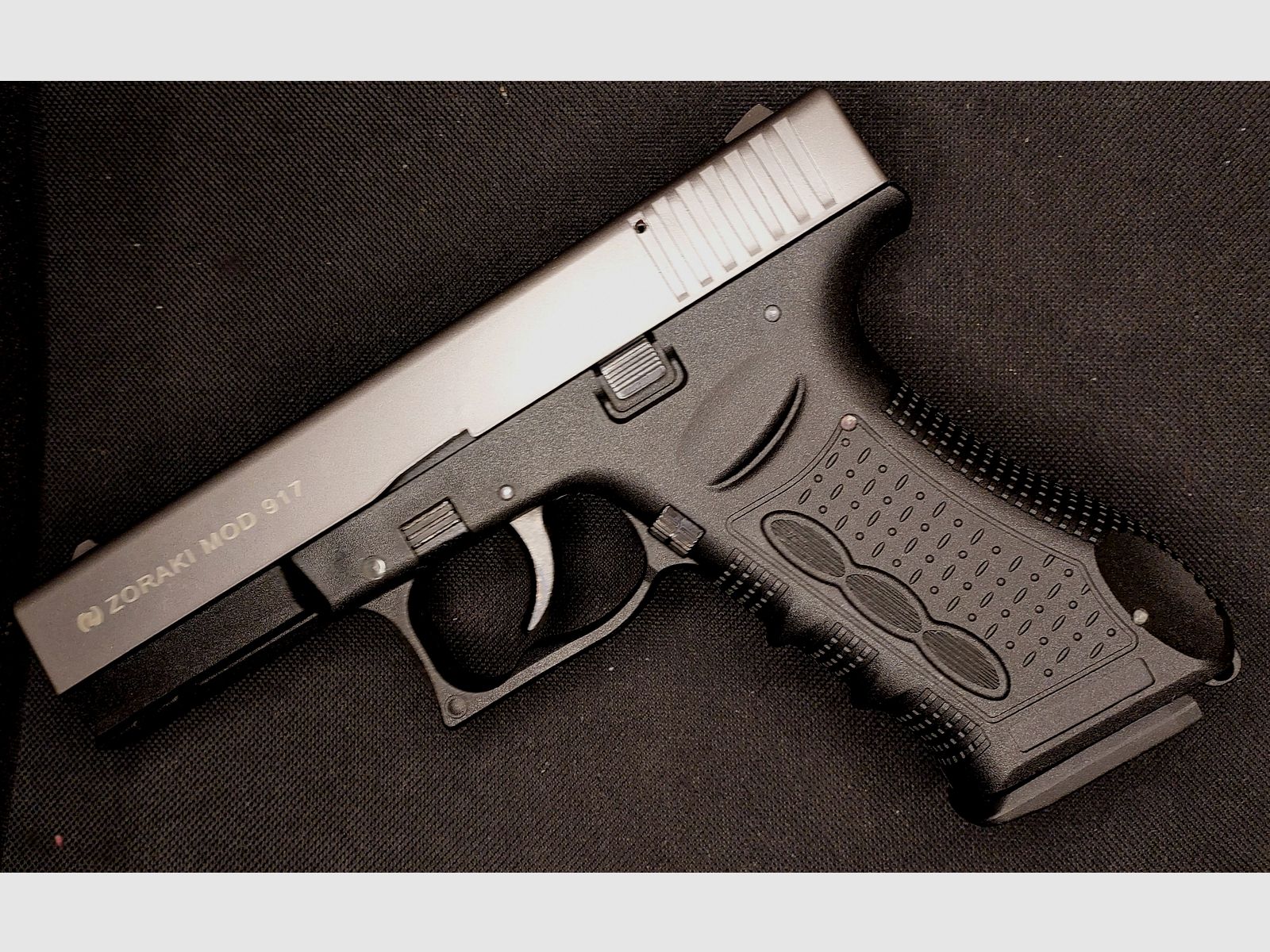 Zoraki 917 blank firing pistol 9mm P.A.K. Titan (PTB 1023)