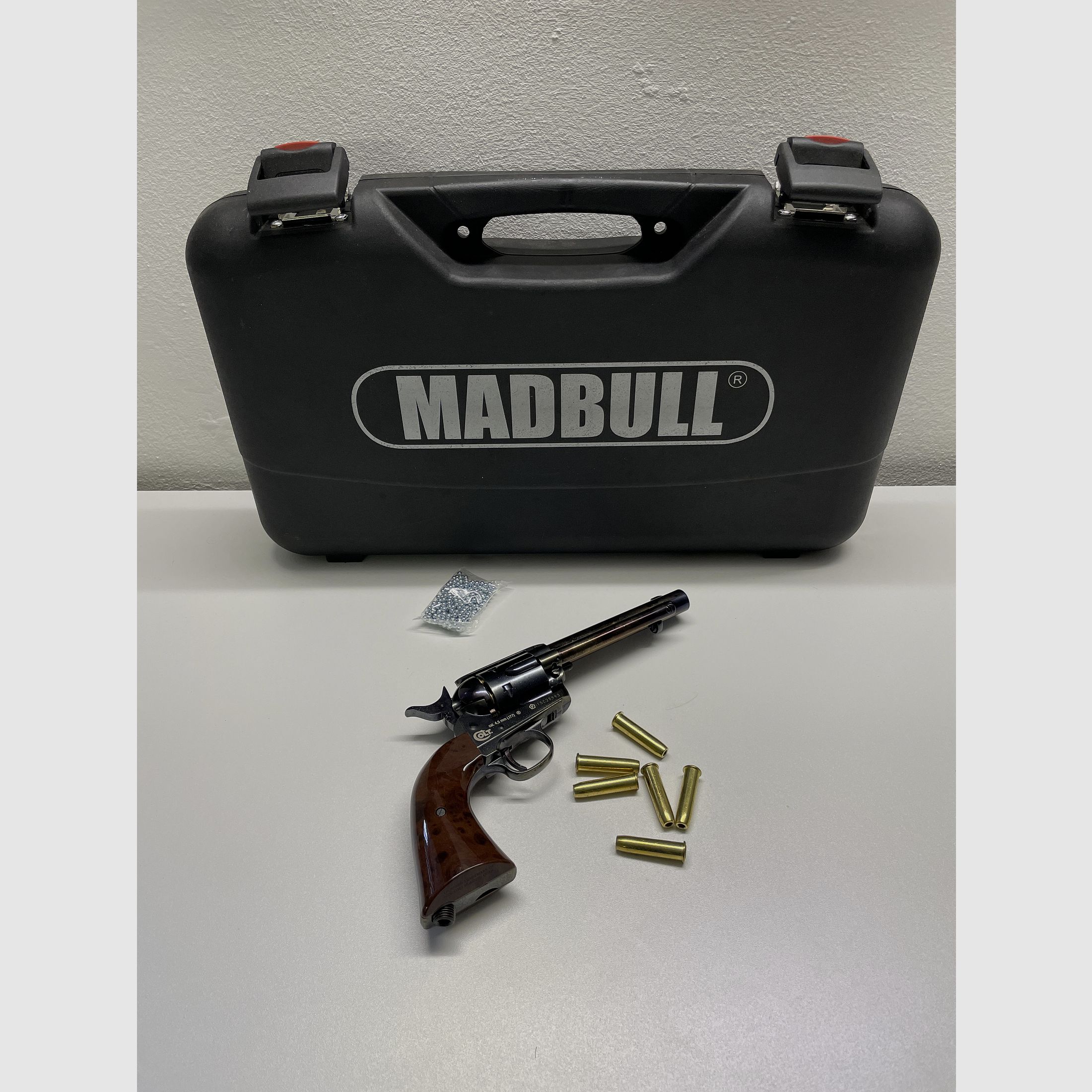 Colt Single Action Army® 45 Co2-Revolver Kaliber 4,5 mm BB (P18) brüniert
