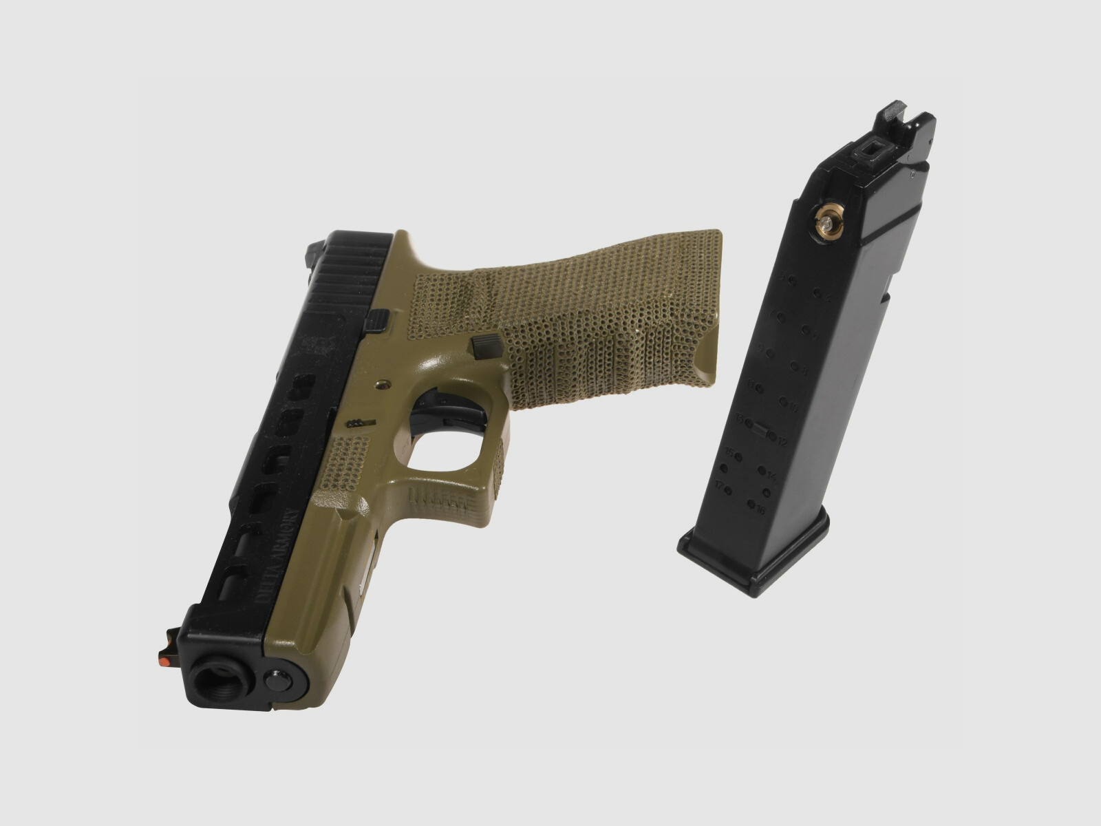 P06 GBB Airsoft Pistole in Oliv | Delta Armory