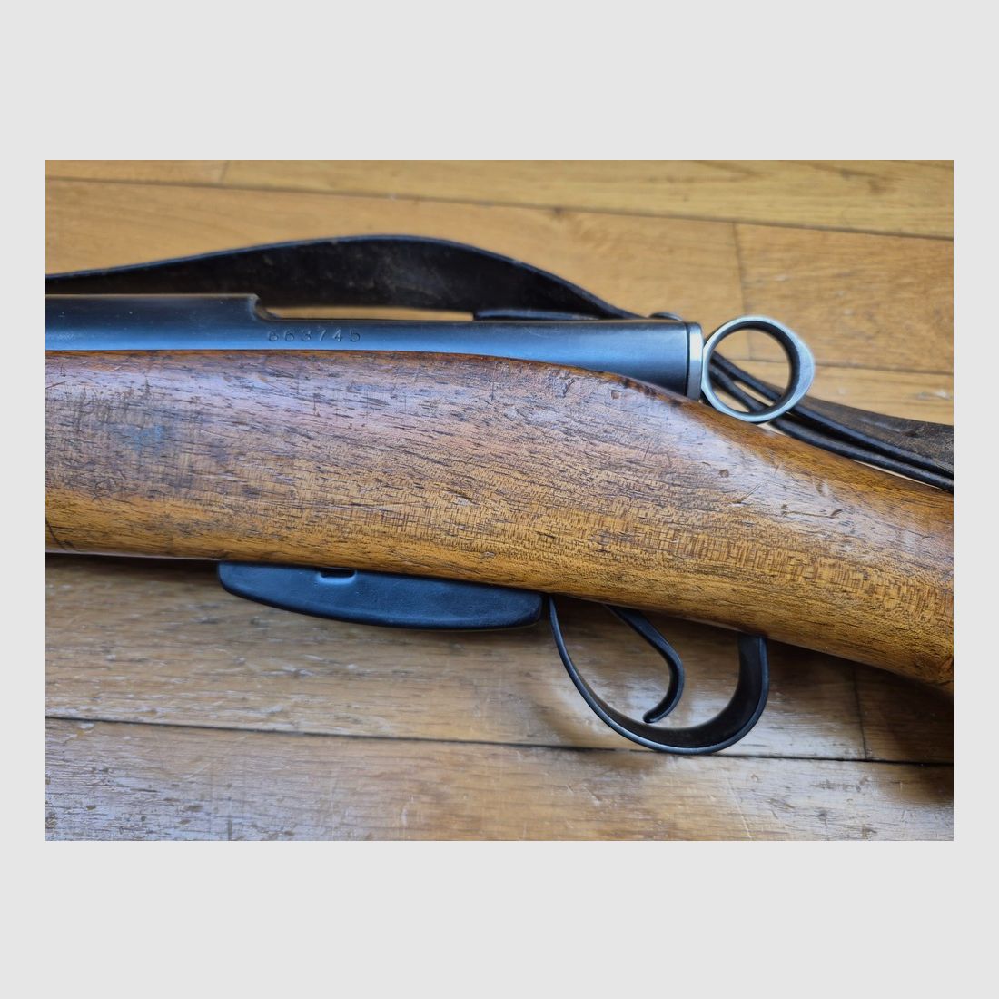 Schöner K31-Mosqueton - Kal. 7.5×55 - Sehr schöner Nussbaum-Schaft - Ultra weiche und klare Mechanik - Exzellenter Abzug - Sehr schöner Lauf - 100% einheitliche Seriennummer - Prüfungszertifikat vorhanden - Riemen, Laufabdeckung und 2 Clips als Bonus! - Die Schweizer Qualität - TBE+, Bild 25 von 30
