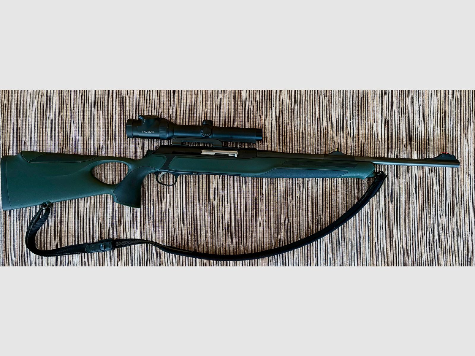 Sauer Syncro XT 303 con Swarovski Z6i 1-6 x 24 EE