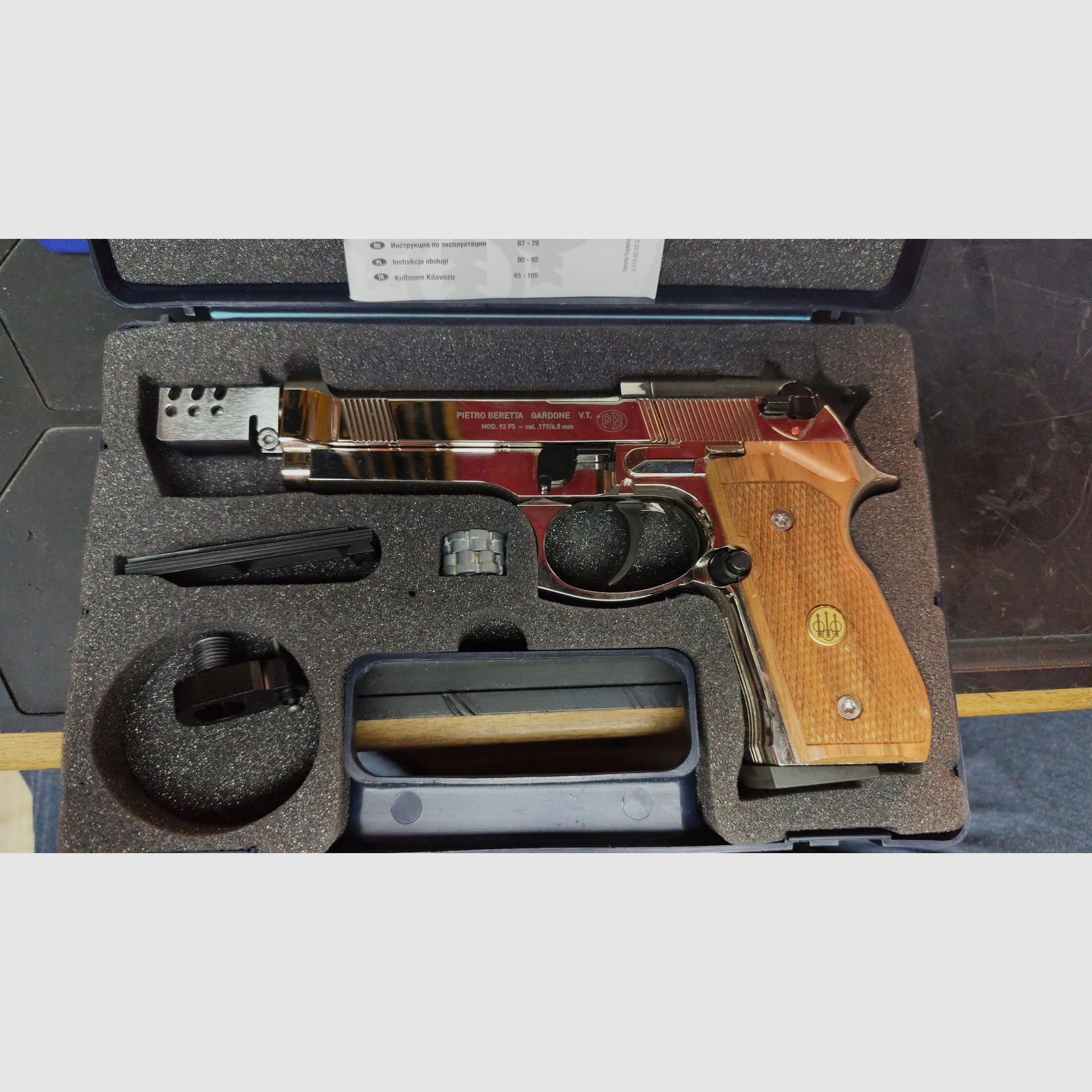 Beretta 92 FS co2 4,5mm Chroom 