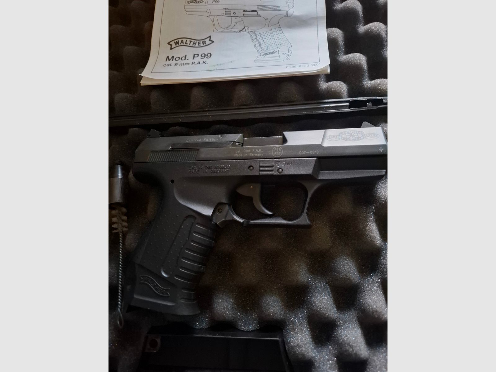 Walther P99 PTB 637 9mm P.A.K. plus pepper cartridges