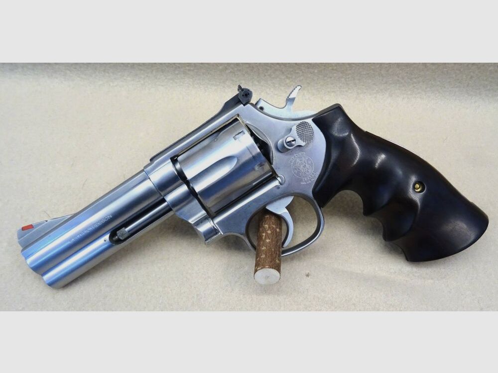 Smith & Wesson 686