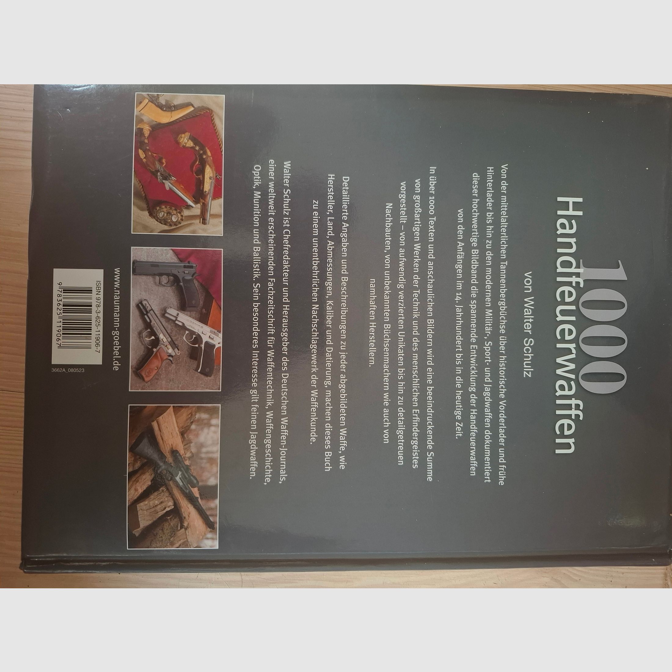 Konvolut aus verschiedenen Waffenbüchern