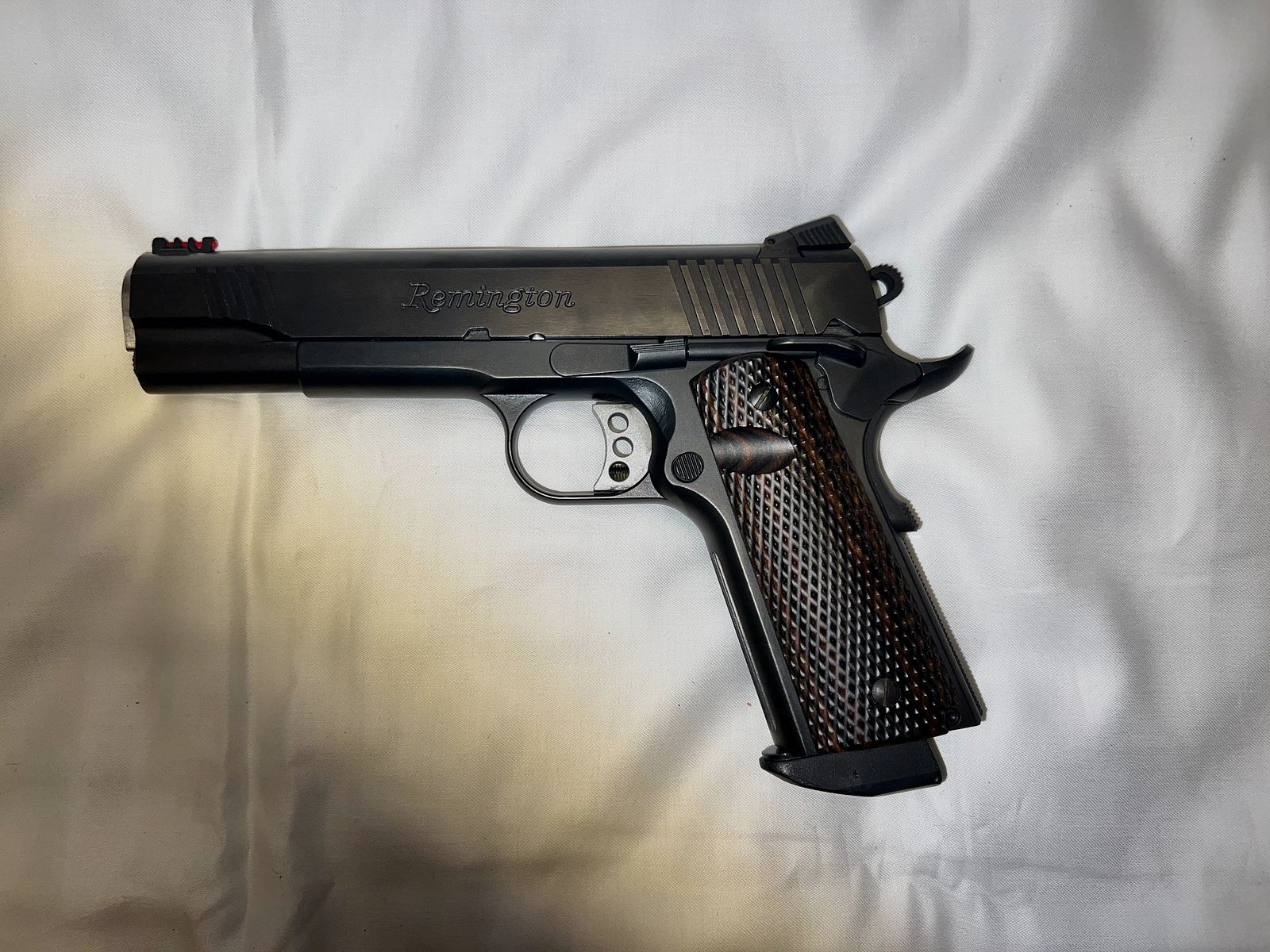 Remington 1911 R1 Enhanced .45 Auto – Pistole Kat. B, Koffer + Magazine – Erbwaffe Vorarlberg, Bild 3 von 7