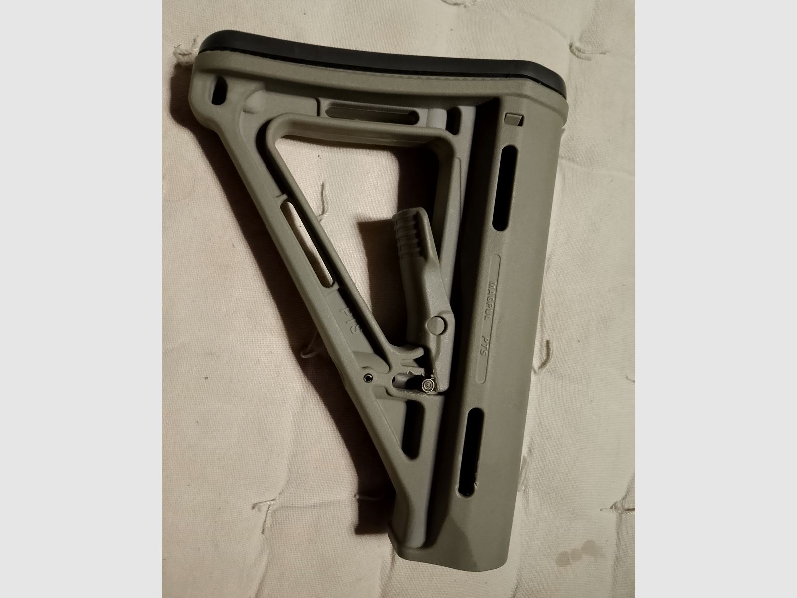 Stock MagPul AR-15 CTR collapsible stock Mil-Spec FDE adjustable rear stock