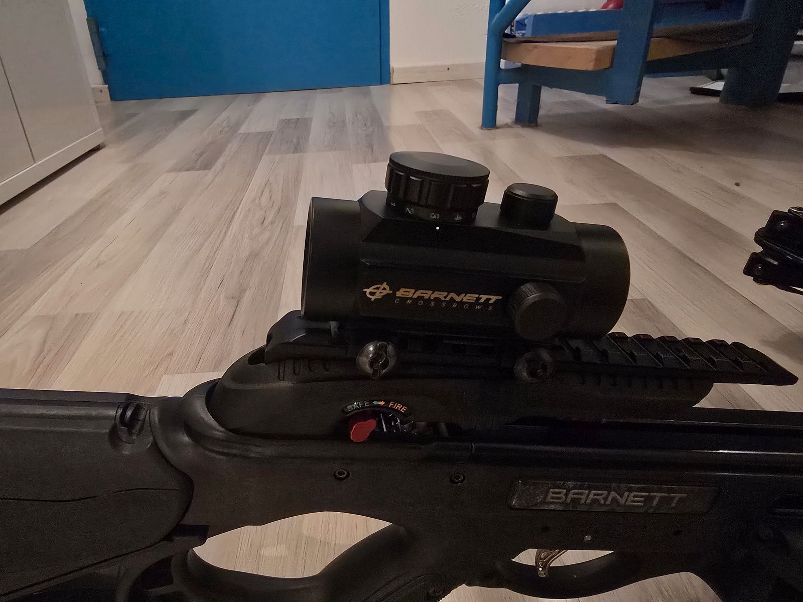 Barnett Wildcat C7 Compoundboog Set – Compleet pakket incl. Red Dot Vizier, Quiver, Pijl & gevoerde draagtas