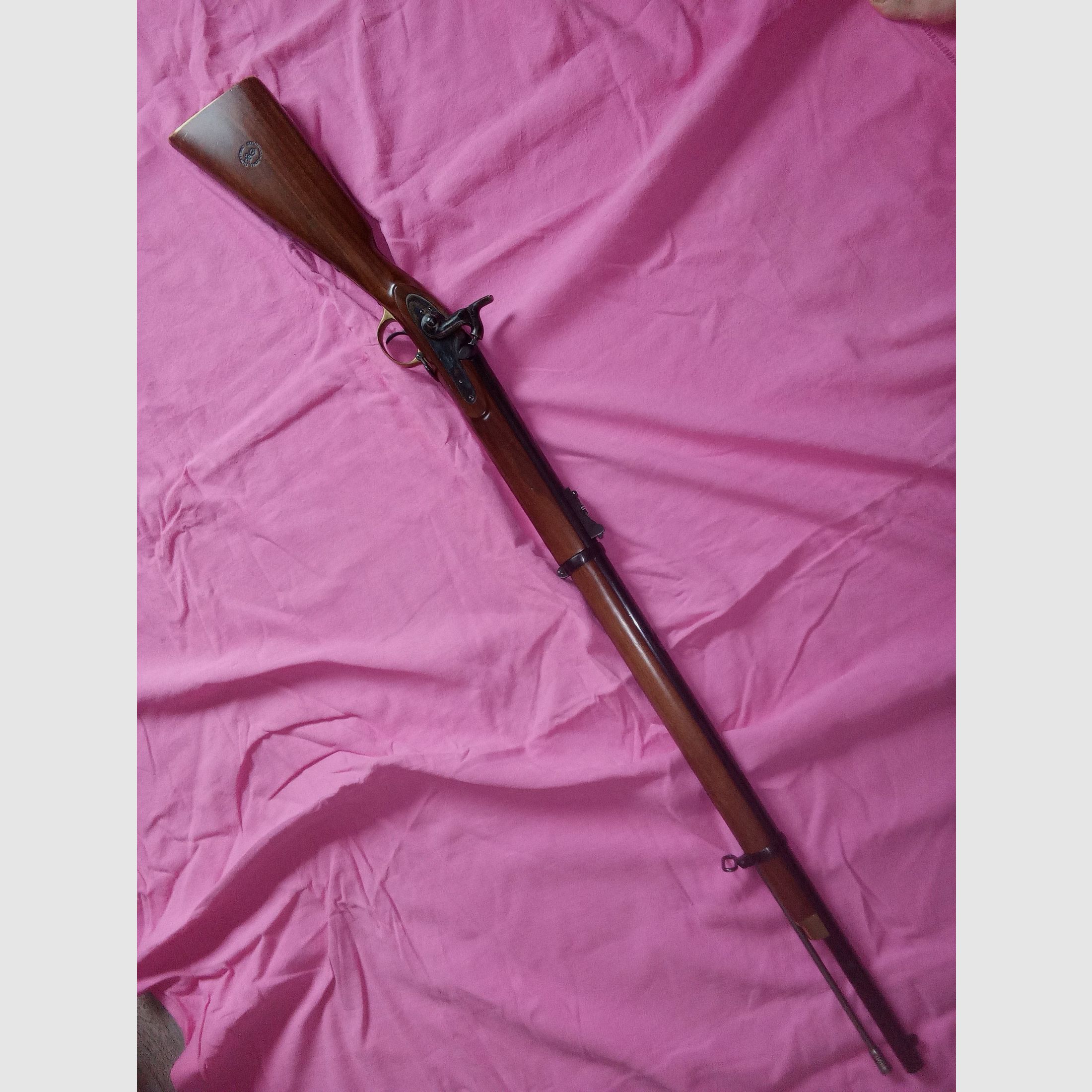 Gewehr PEDERSOLI Enfield 2 Bänder Pat 1858 mit Schlagbolzen Kal 577