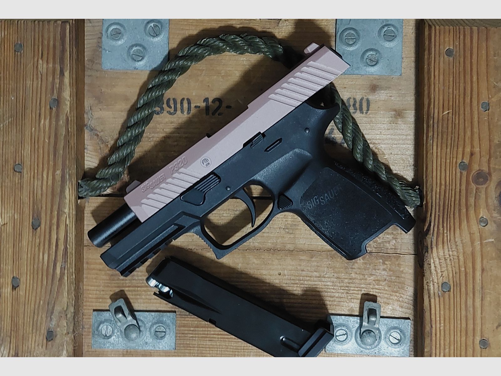 SigSauer P320 "Rosegold" 9 mm P.A.K (PTB 1038) Roségold keine Glock Walther Heckler RG