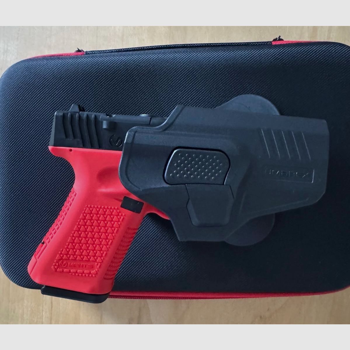 Mantis Titan X 701 Laser-Trockentrainingspistole (wie Glock 19)