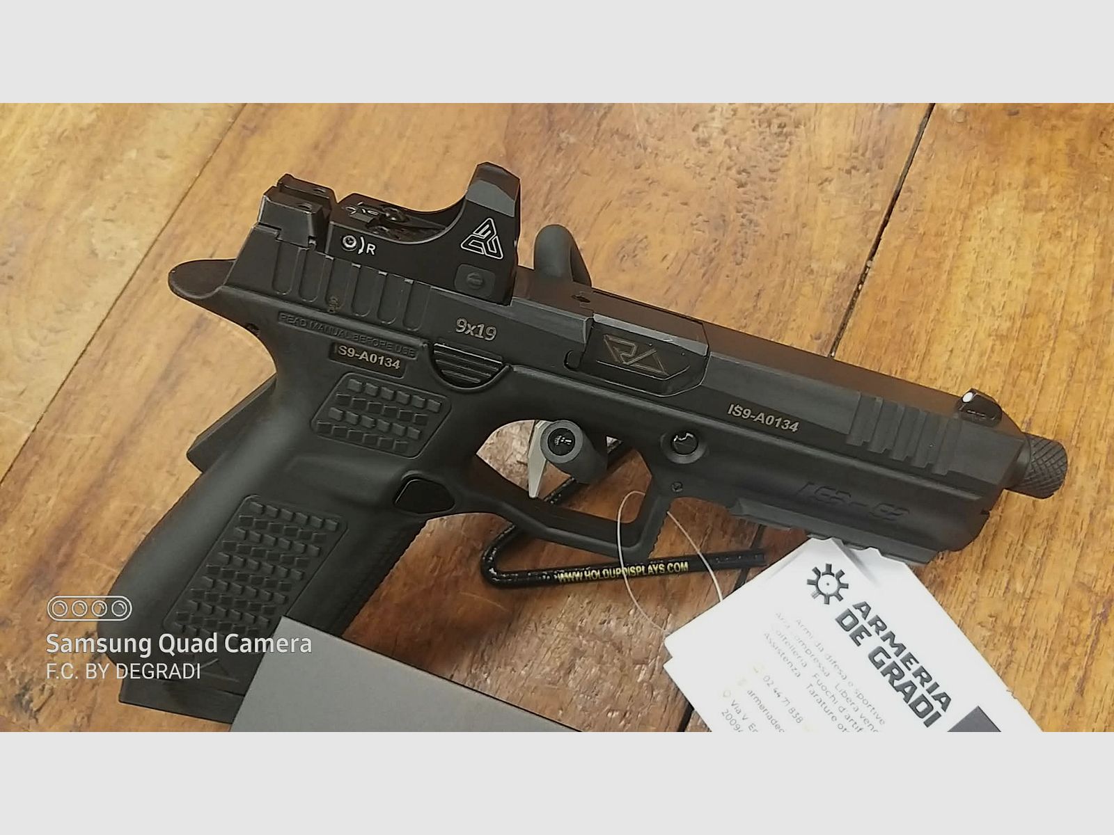 REVO ARMS PISTOL IS-9 CALIBRO 9X19, immagine 6 di 6