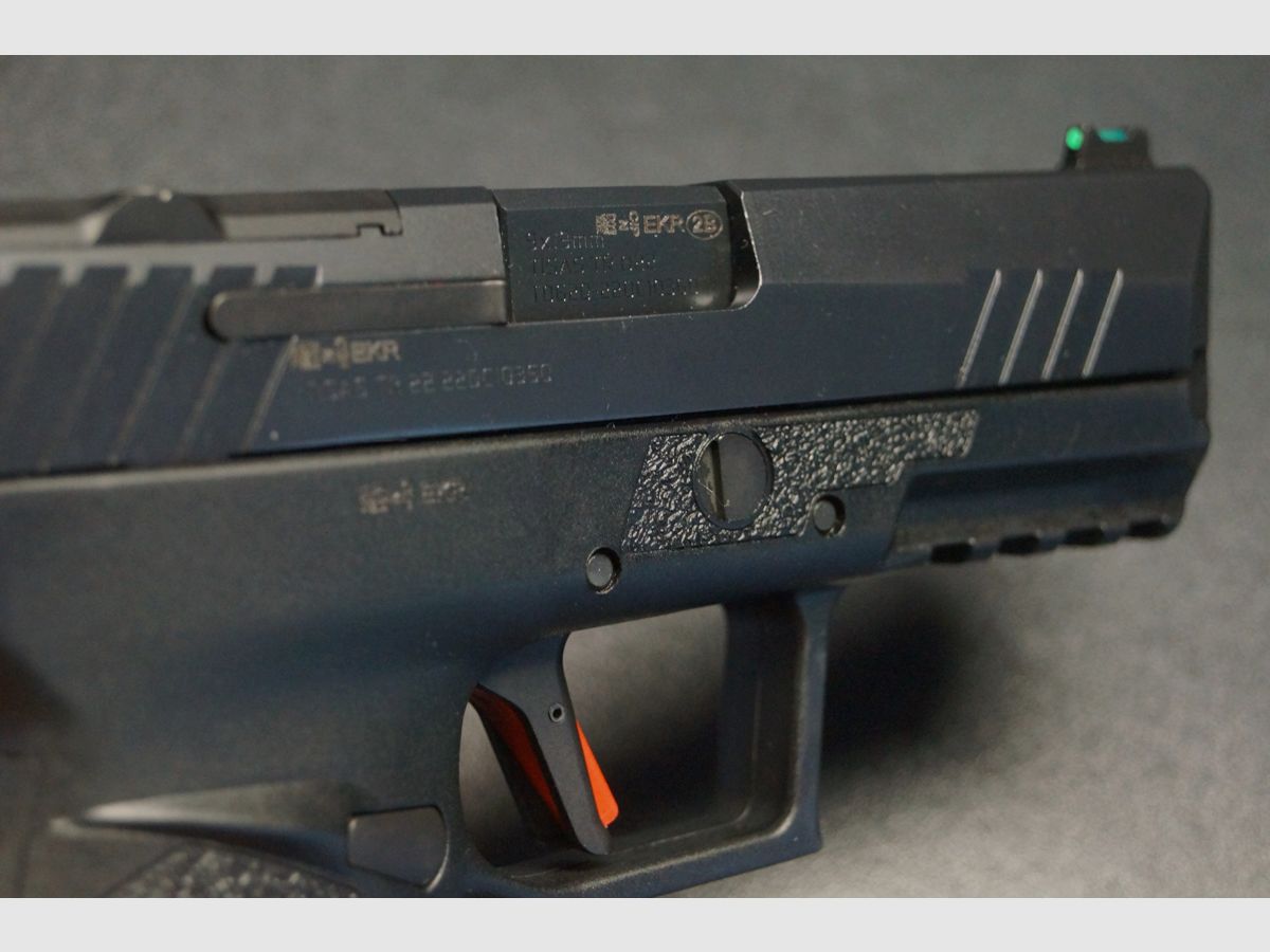 Tisas Zigana PX-9 Duty, Bild 3 von 5