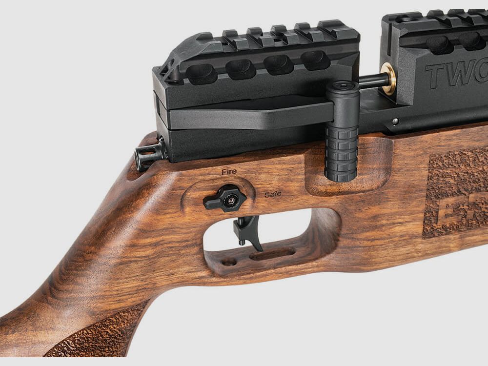 Epic Airguns Two Walnut Long CZUB, image 6 of 8