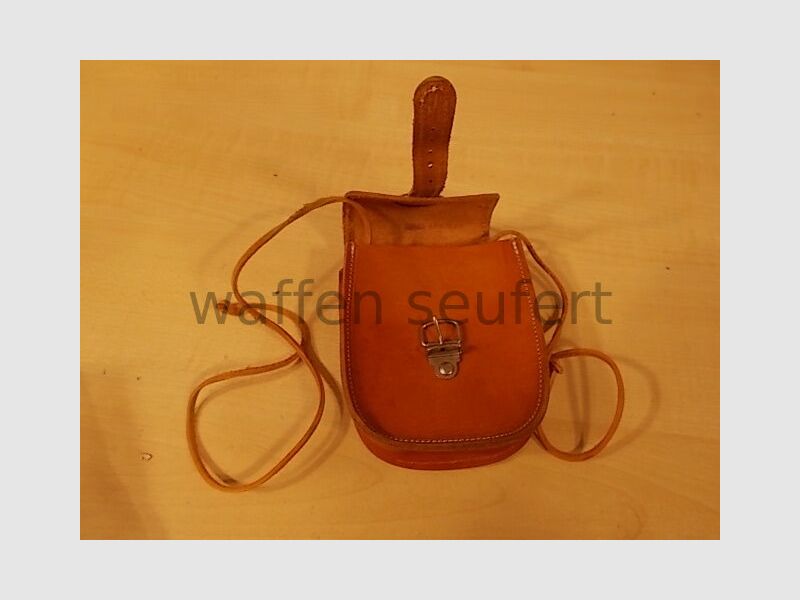 Belt pouch leather for various small items