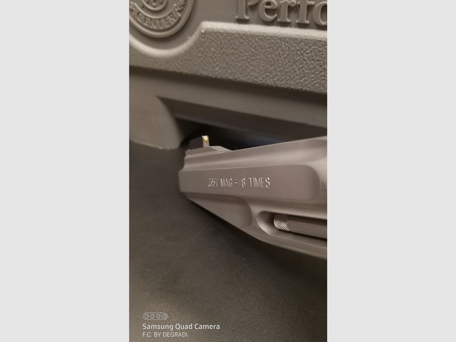 SMITH & WESSON Rewolwer ‚Performance Center‘ Mod. 627 8 SHOT 5′ .357Mg. Inox, zdjęcie 3 z 6