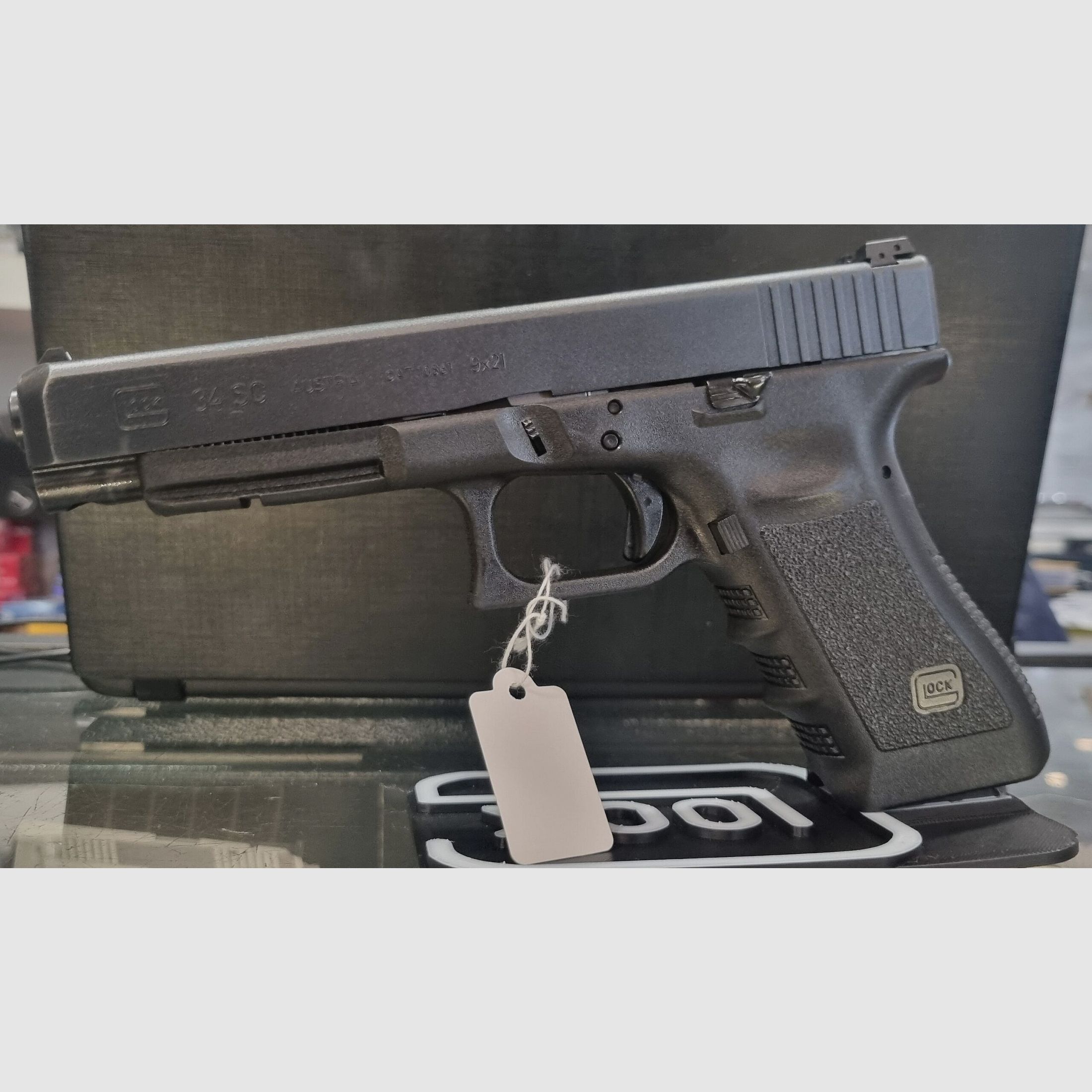 PISTOLET GLOCK MOD. 34 CAL. 9X21 (używany, w doskonałym stanie), zdjęcie 1 z 2