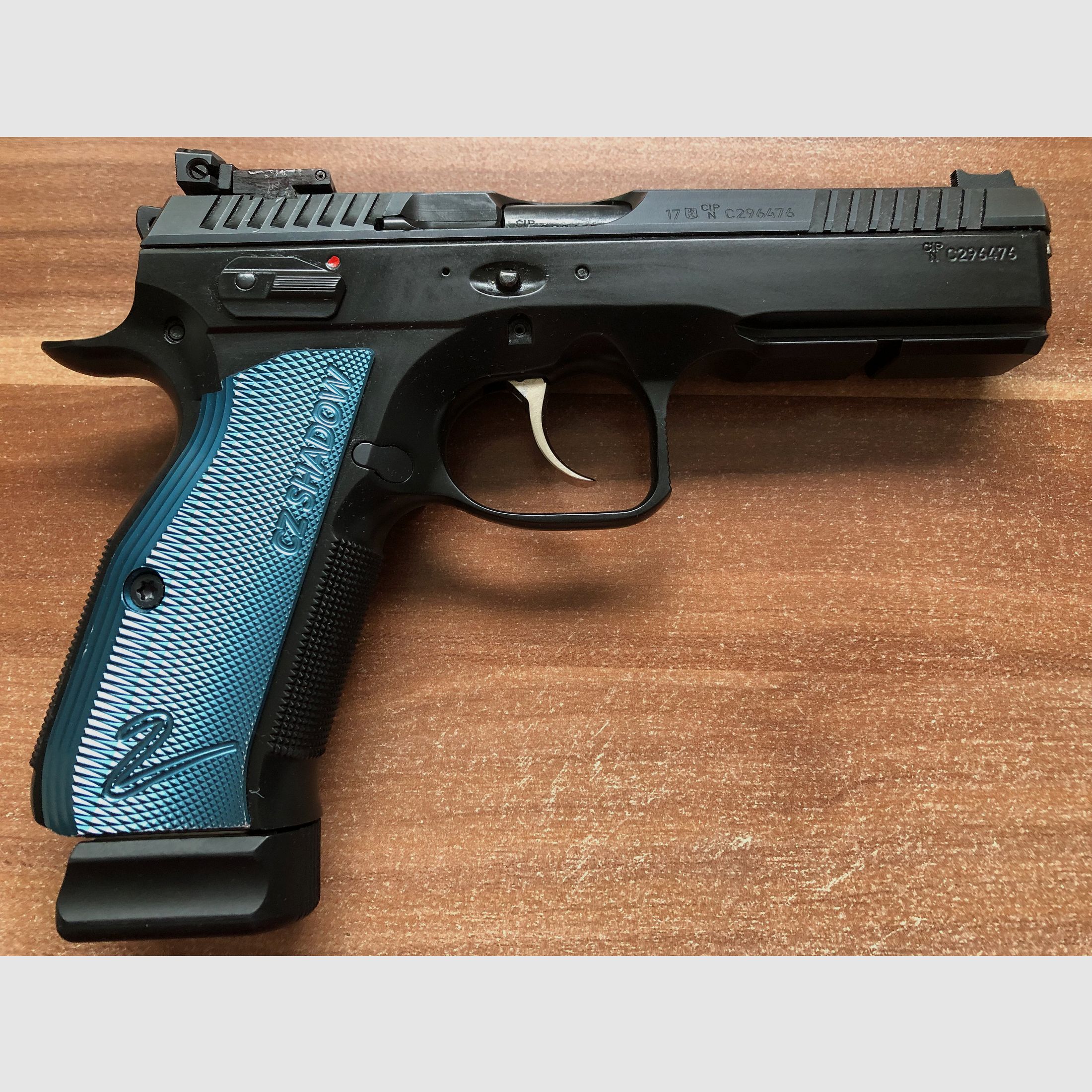 Verkoop halfautomatisch pistool CZ-Shadow Line II.