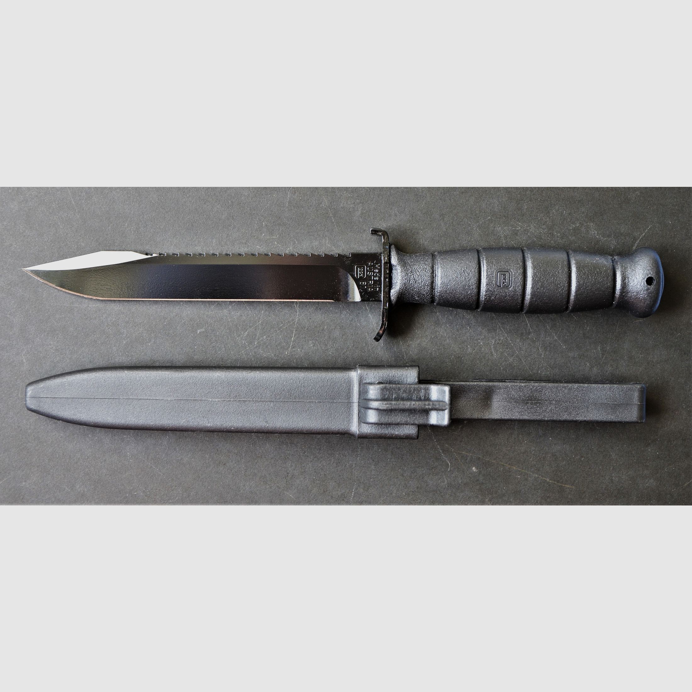 Glock field knife FM 81 black – Military multipurpose knife
