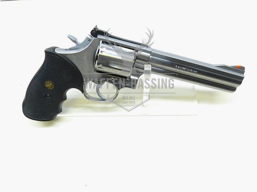 Smith & Wesson 686