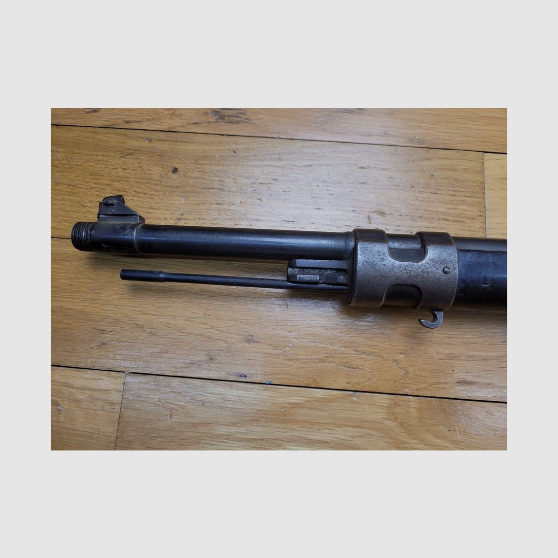 Seltenes Mauser-Gewehr Brasilien – Modell Mq.30M954 – neu kalibriert auf 300 Win Mag – Holz und Beschläge in gutem Zustand – sehr guter Lauf – Markierungen in einwandfreiem Zustand – BE+, Bild 25 von 25