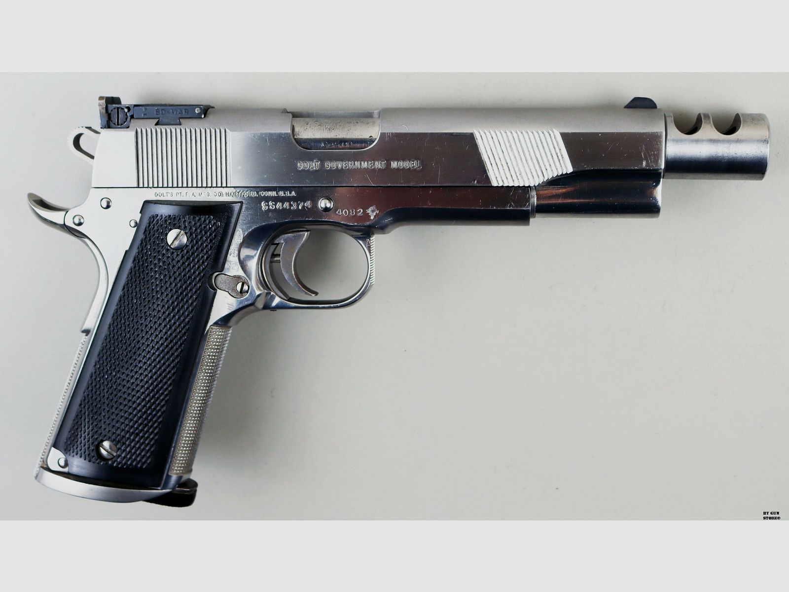 Pistolet Colt mod. MKIV Series 80 Custom cal. 45 HP n° de série SS44374, image 3 sur 11