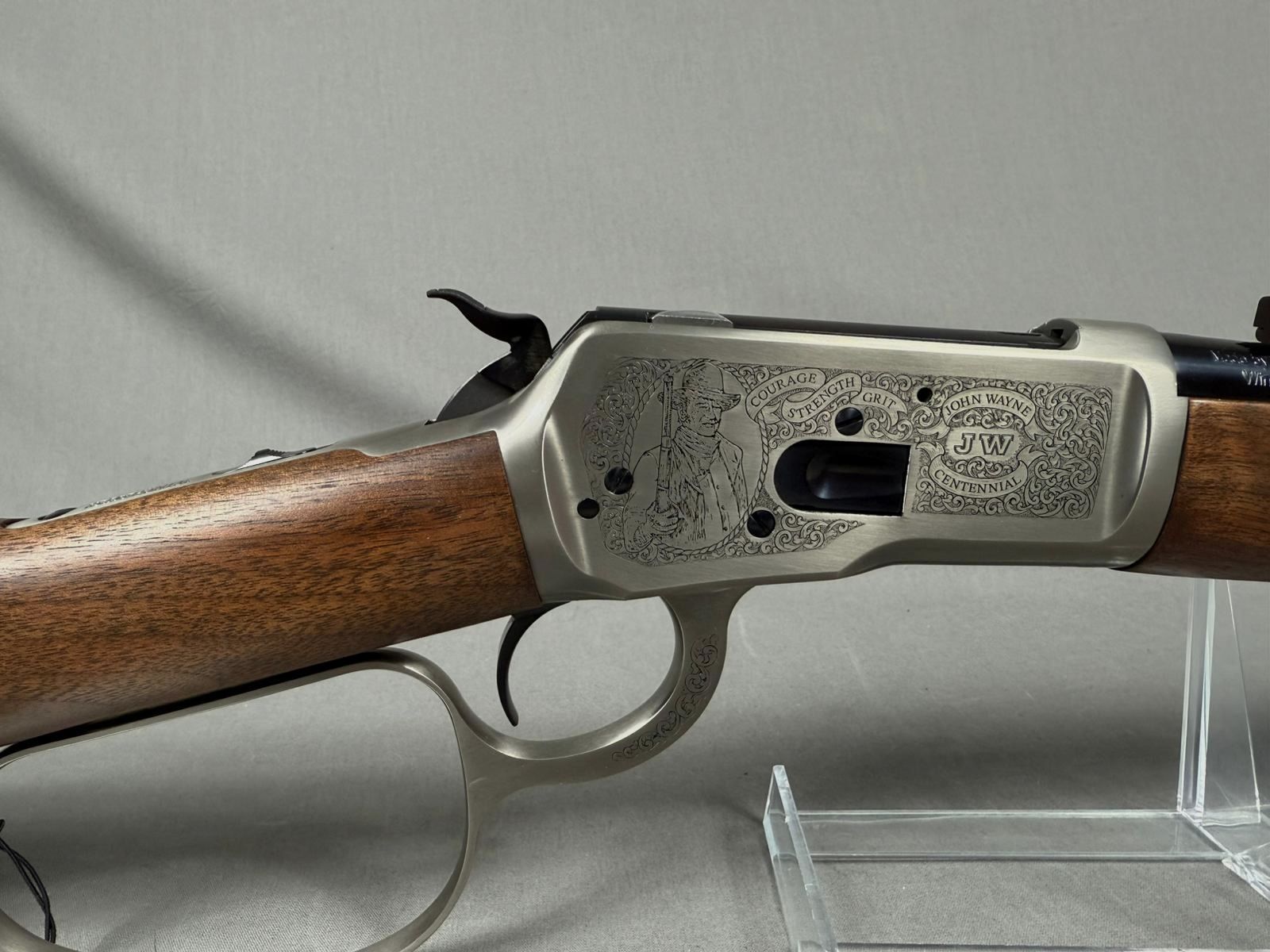 Winchester Mod. 1892  "John Wayne 100th Anniversary Custom Grade"   (.44-40 WCF)