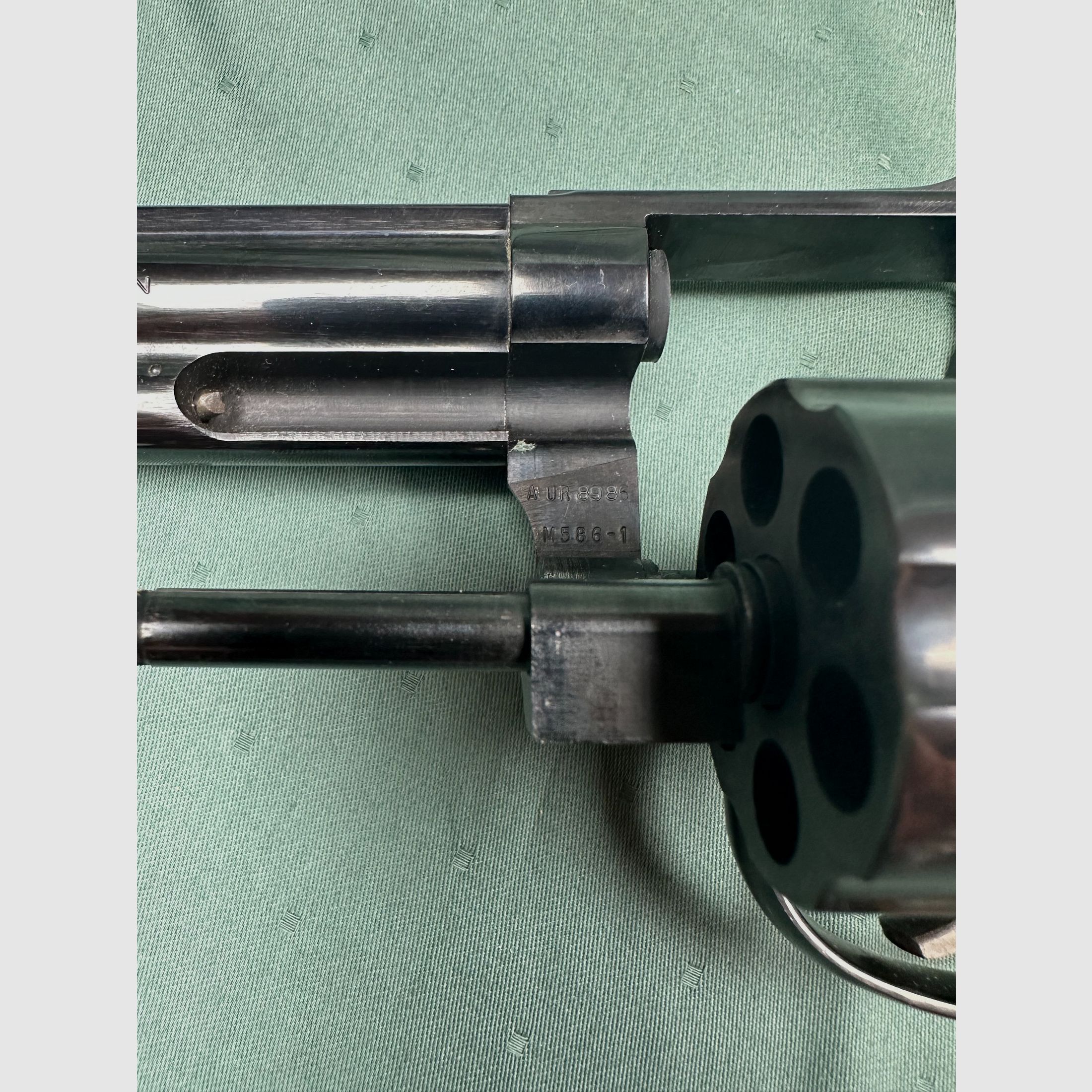 Smith & Wesson Revolver 586 Kaliber 357 Magnum, Bild 3 von 6