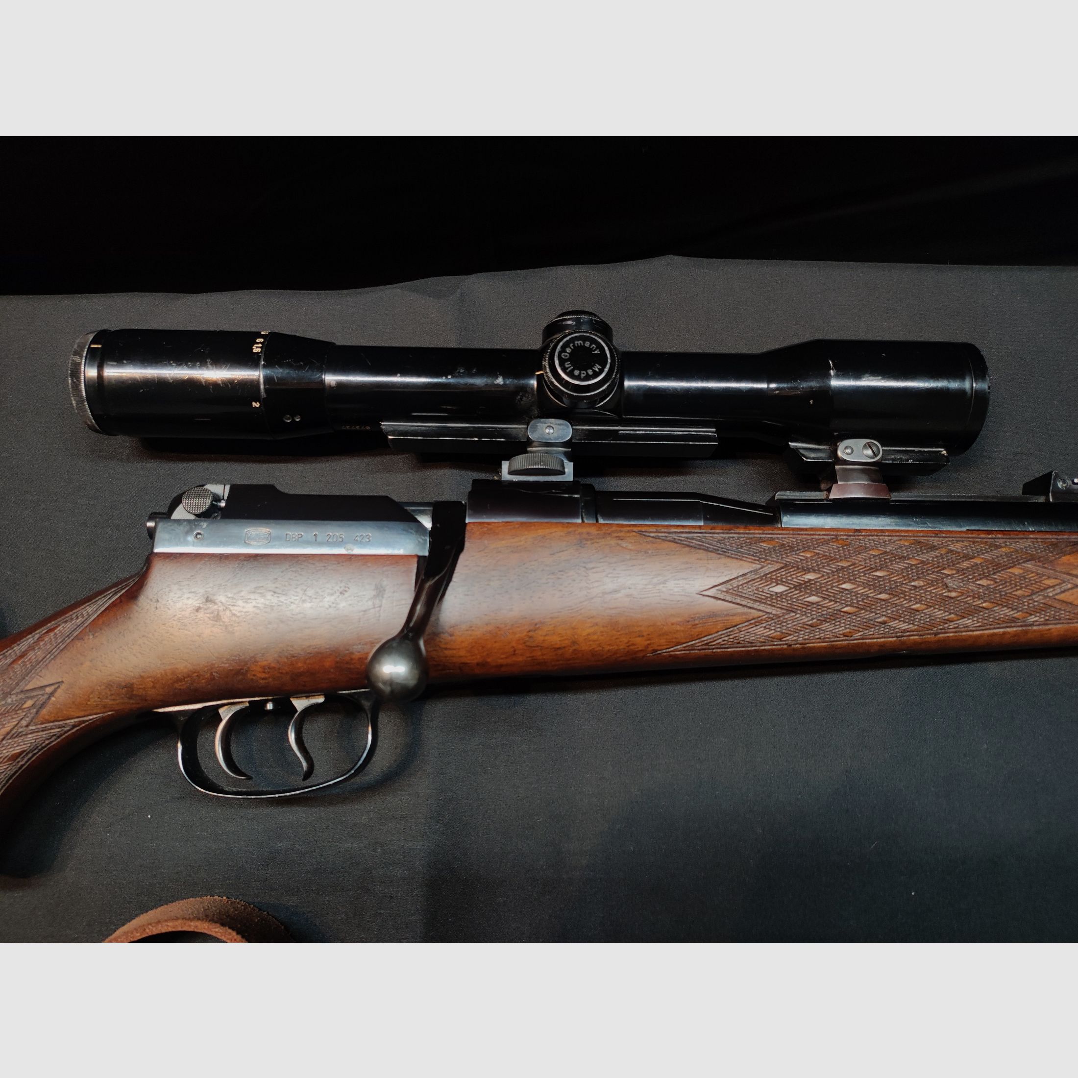 # Mauser Mod. 66 bolt-action rifle caliber 7x64 with Zeiss Diavari-D 1.5–6x – good condition – incl. 139 rounds hunting ammunition