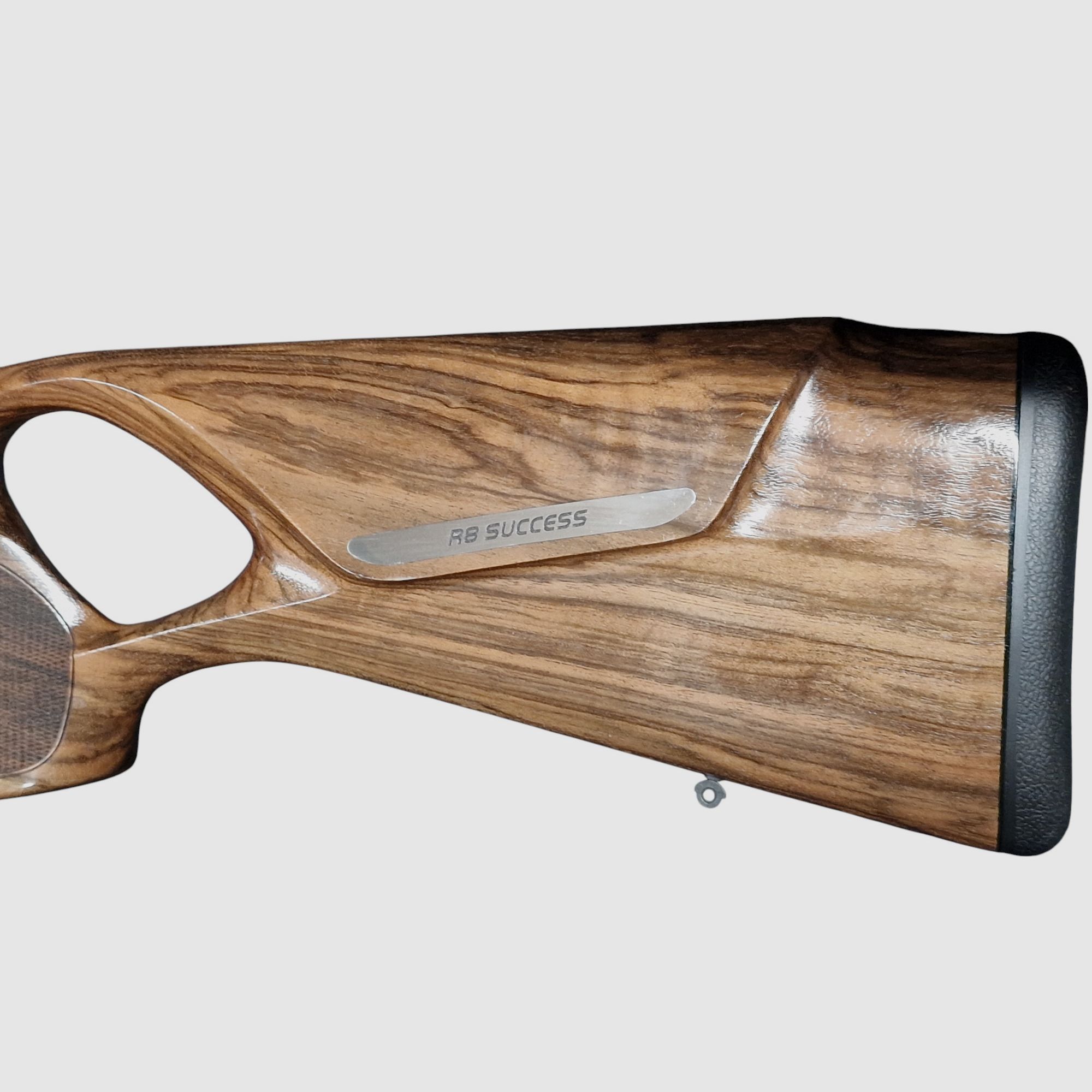 Blaser R8 Success wood HK4 in the calibers 308Win, 30-06 Spring. or 8x57JS LL 52cm with M15x1 immediately available