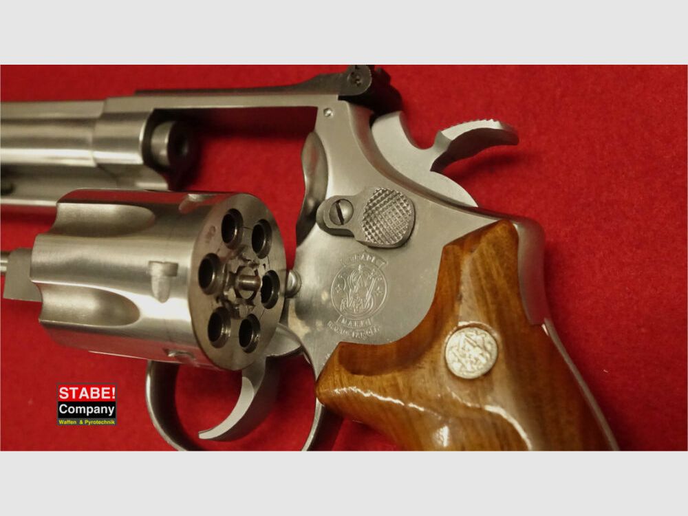 Smith & Wesson 617
