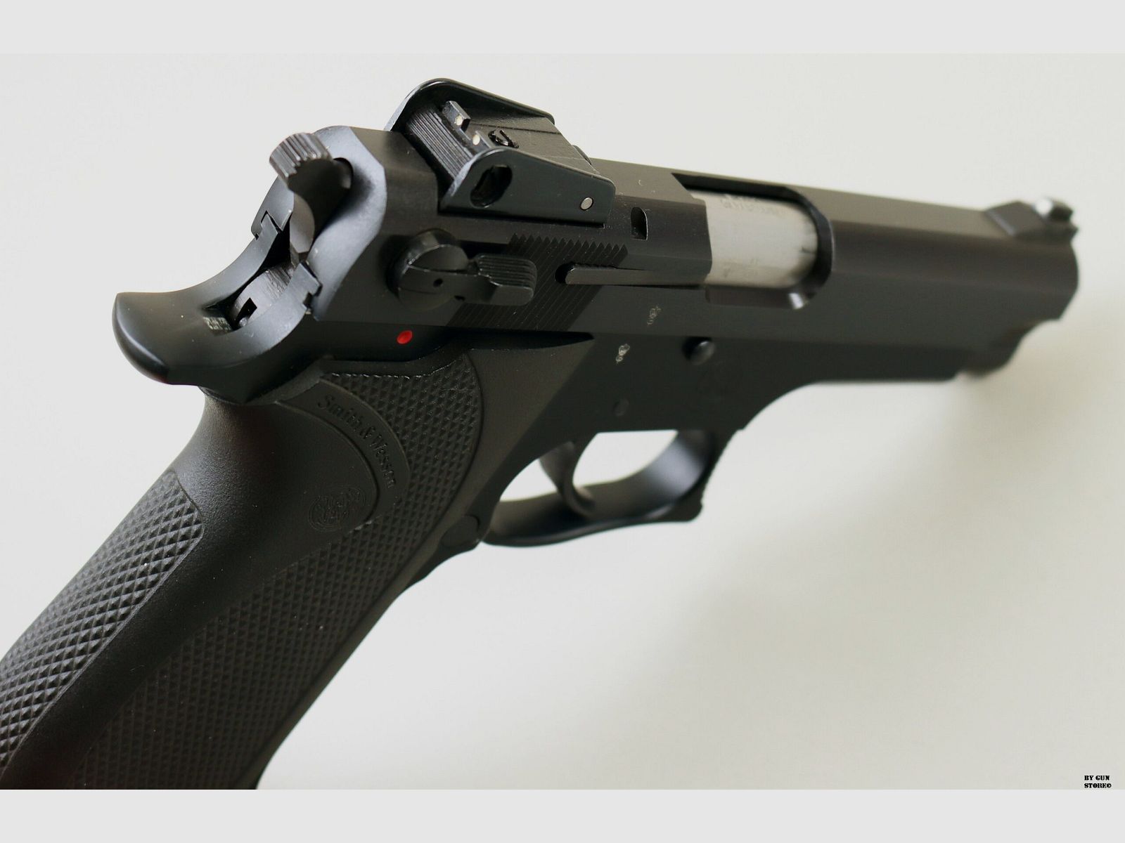 Pistole Smith & Wesson mod. 3904 cal. 9×19 matr. TCR6235, Bild 9 von 10