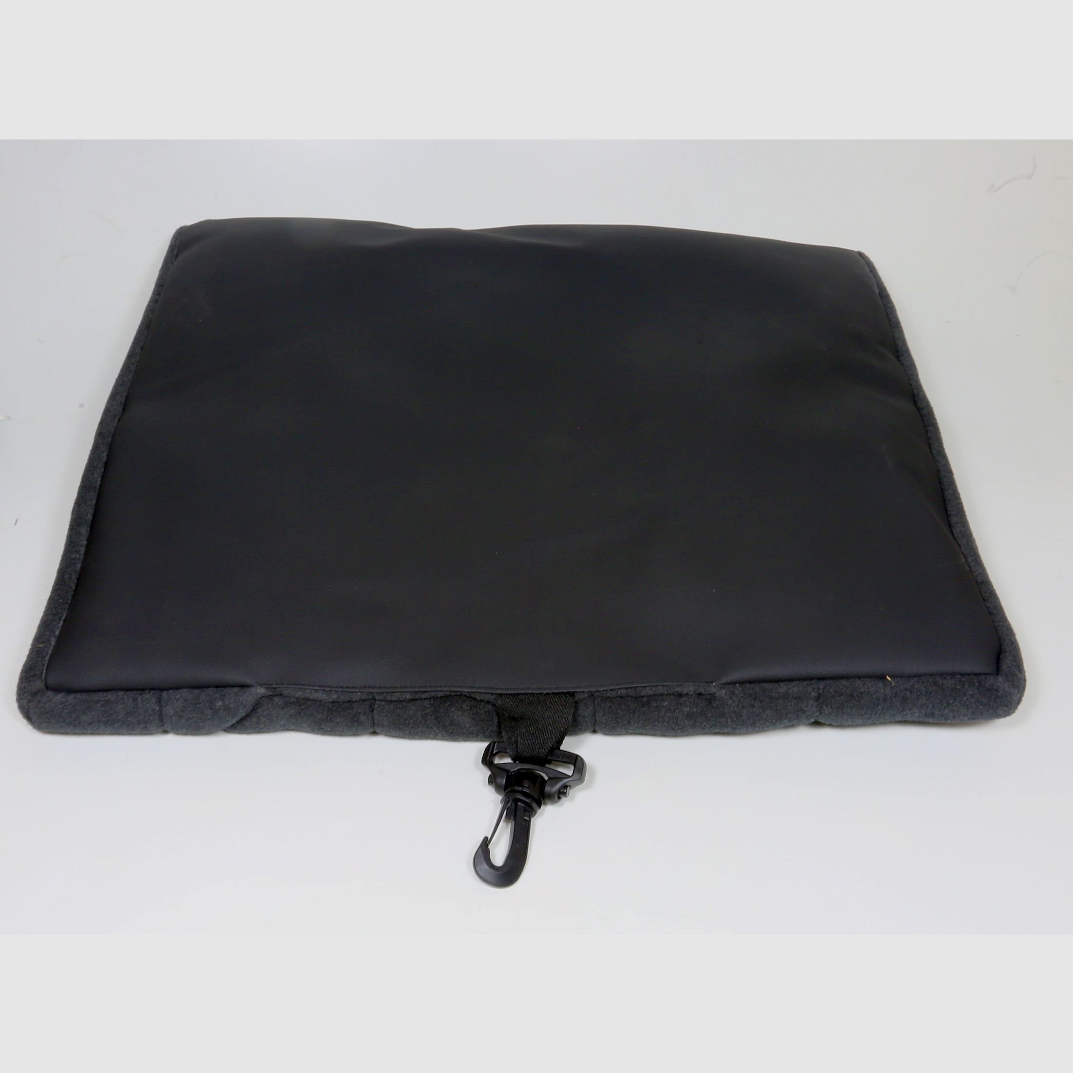 Hunting seat cushion