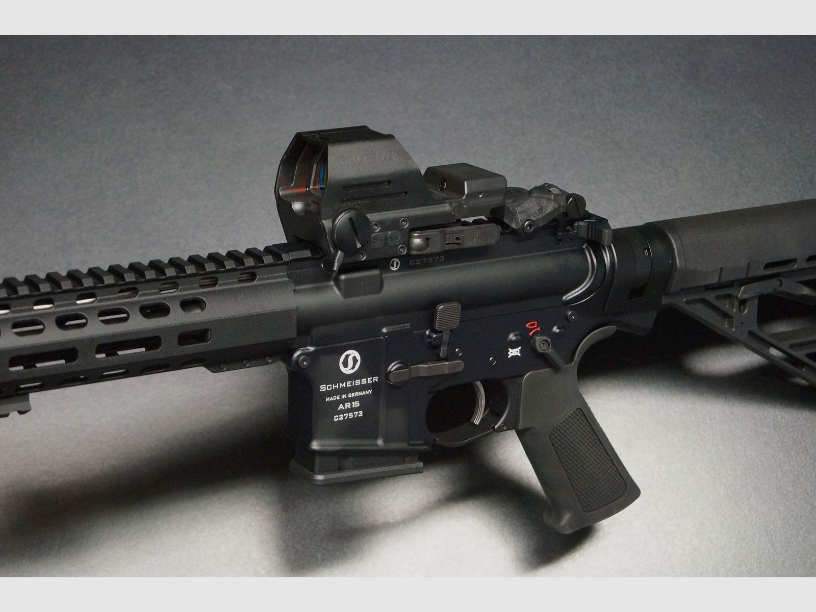 Schmeisser AR15 Dynamic Black Falke LE, afbeelding 4 van 5