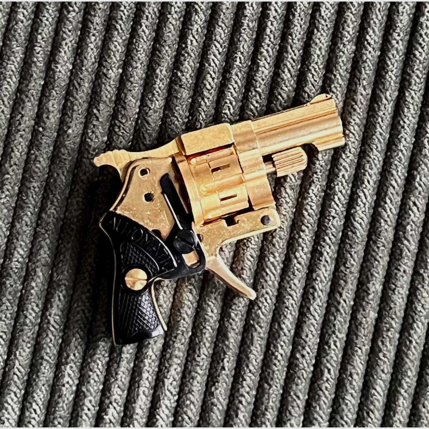 Xythos 2 mm B von Andres Dworsky/ Österreich