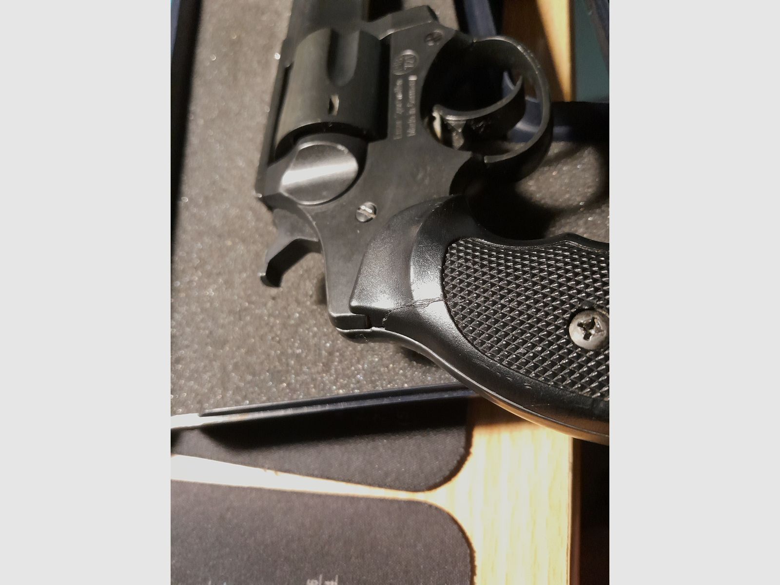 Iwg madlock revolver