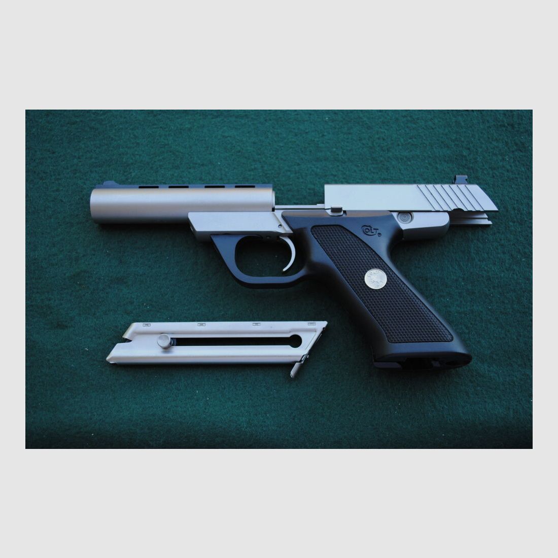Colt Mod. 22 Pistola sportiva, con tutti i documenti nella scatola originale, immagine 9 di 10