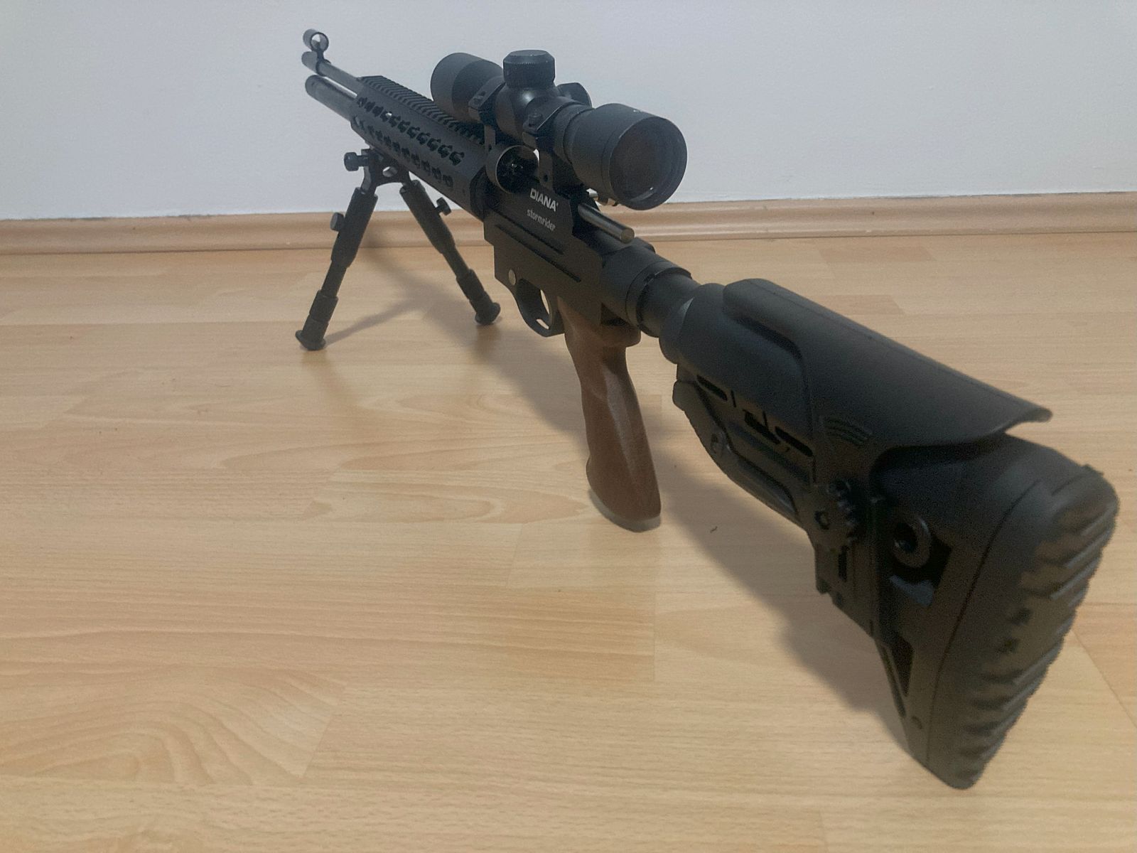 Diana Stormrider Luftgewehr Kaliber 4,5mm neuwertiger Umbau AR15 Stil