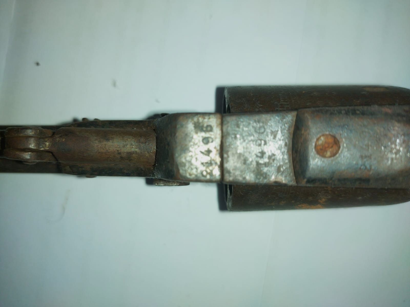 Colt Navy 1851 revolver a percussione cal. .36 libero da 18 anni