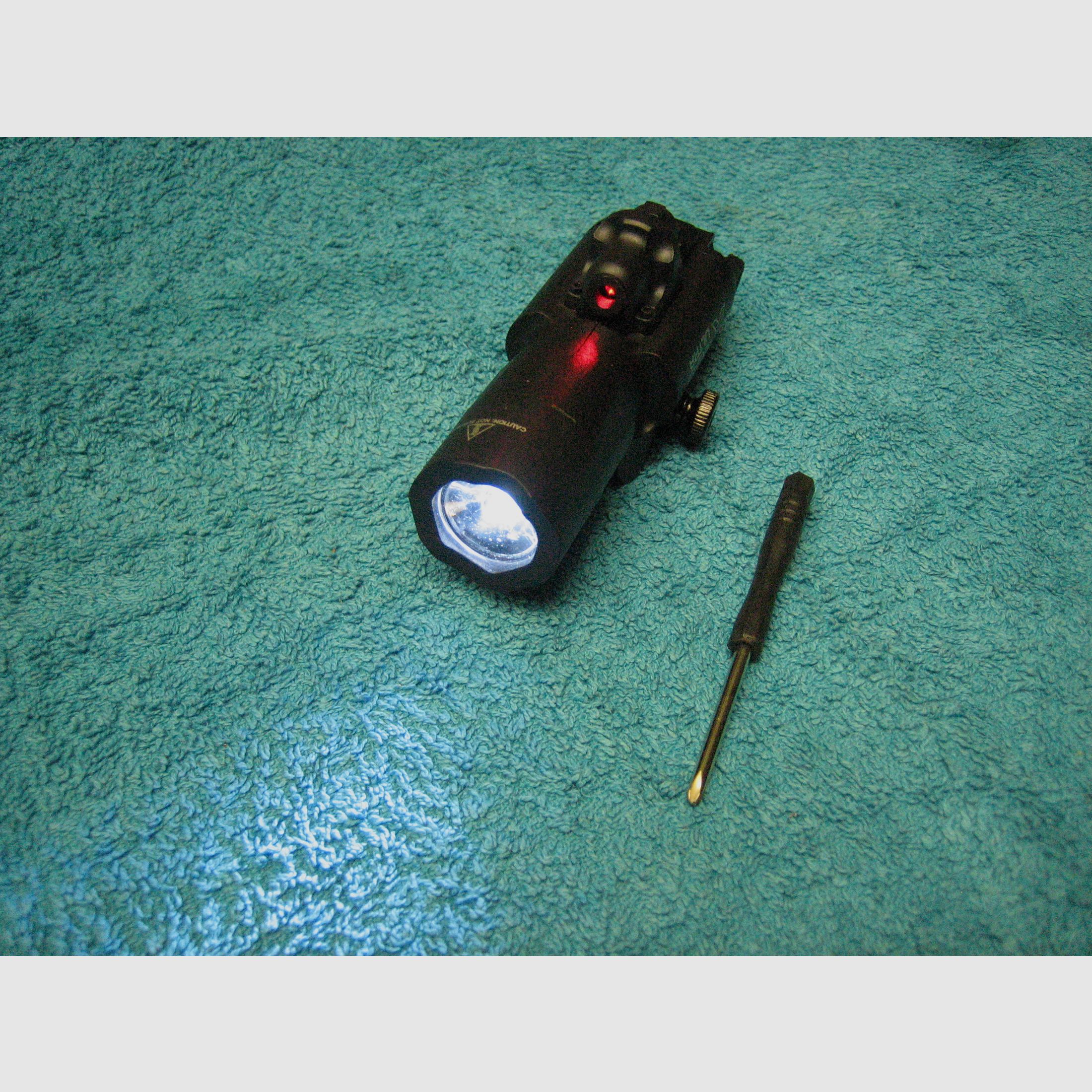 Laser and flashlight in one for 22mm rail New