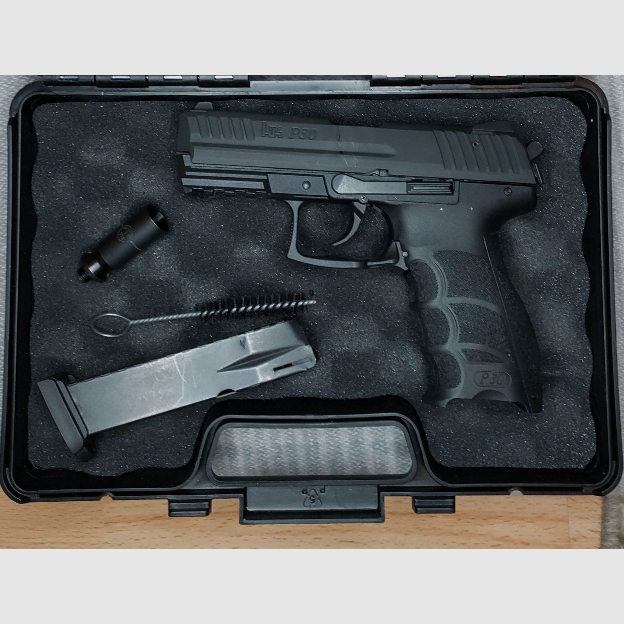 Heckler & Koch P30 blank firing pistol 9 mm P.A.K. blued (PTB 912)