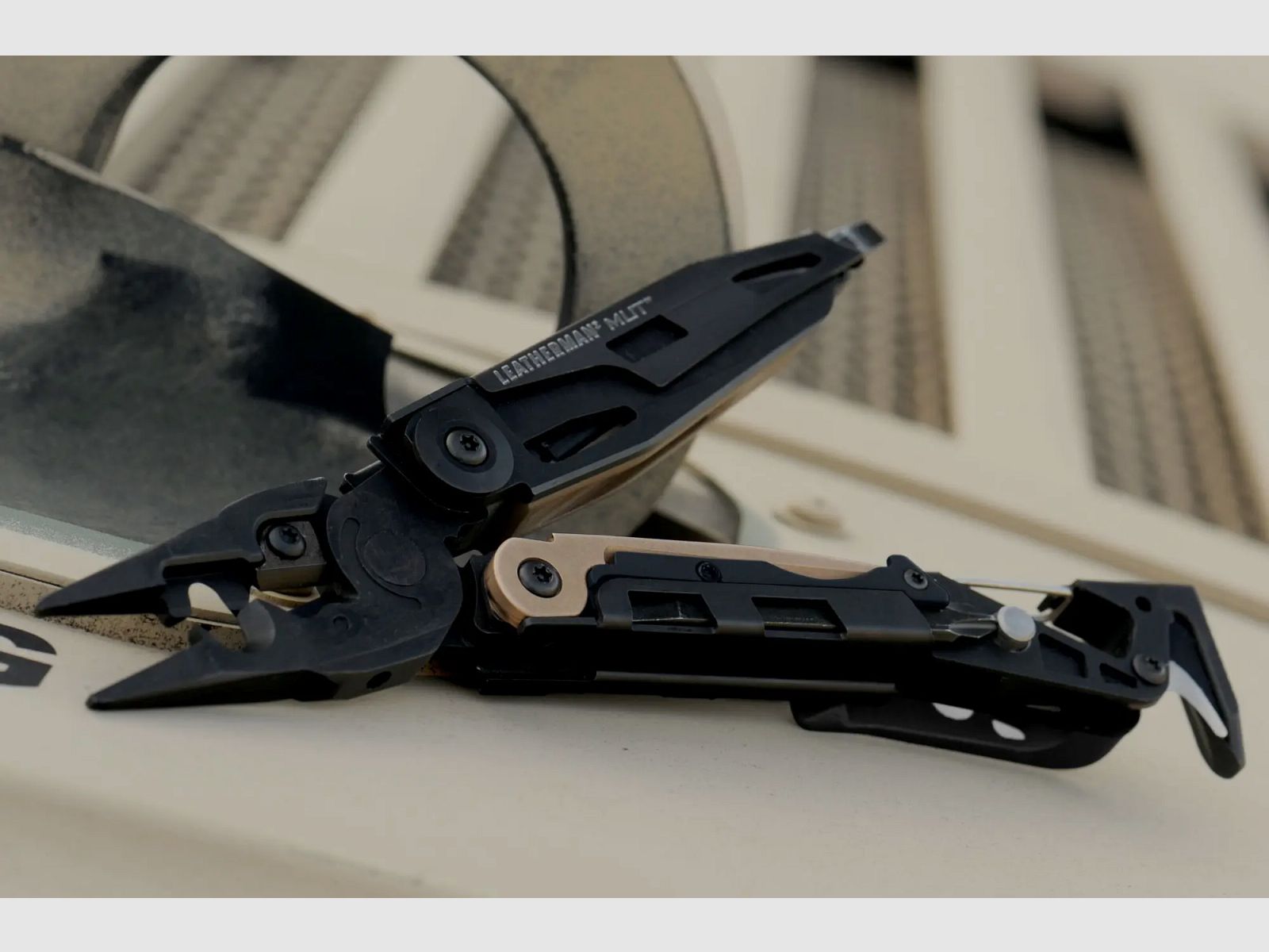 Leatherman Multitool MUT