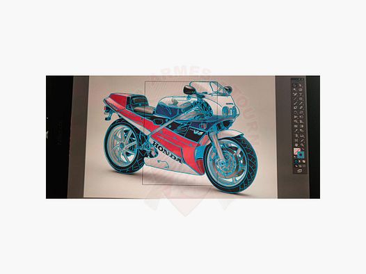 Création complète et Gravure Laser Projet Moto mythique sur flasque à alcool