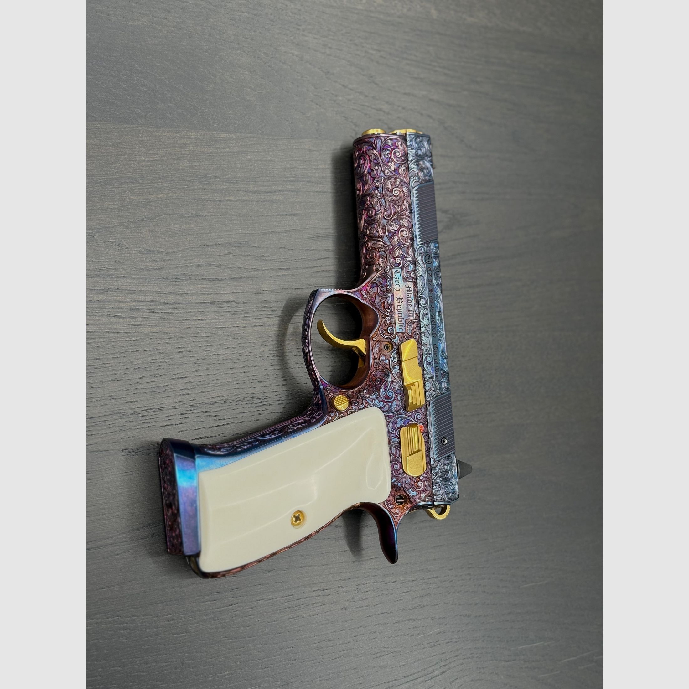 CZ 97 B Eins von Eins René Ondra