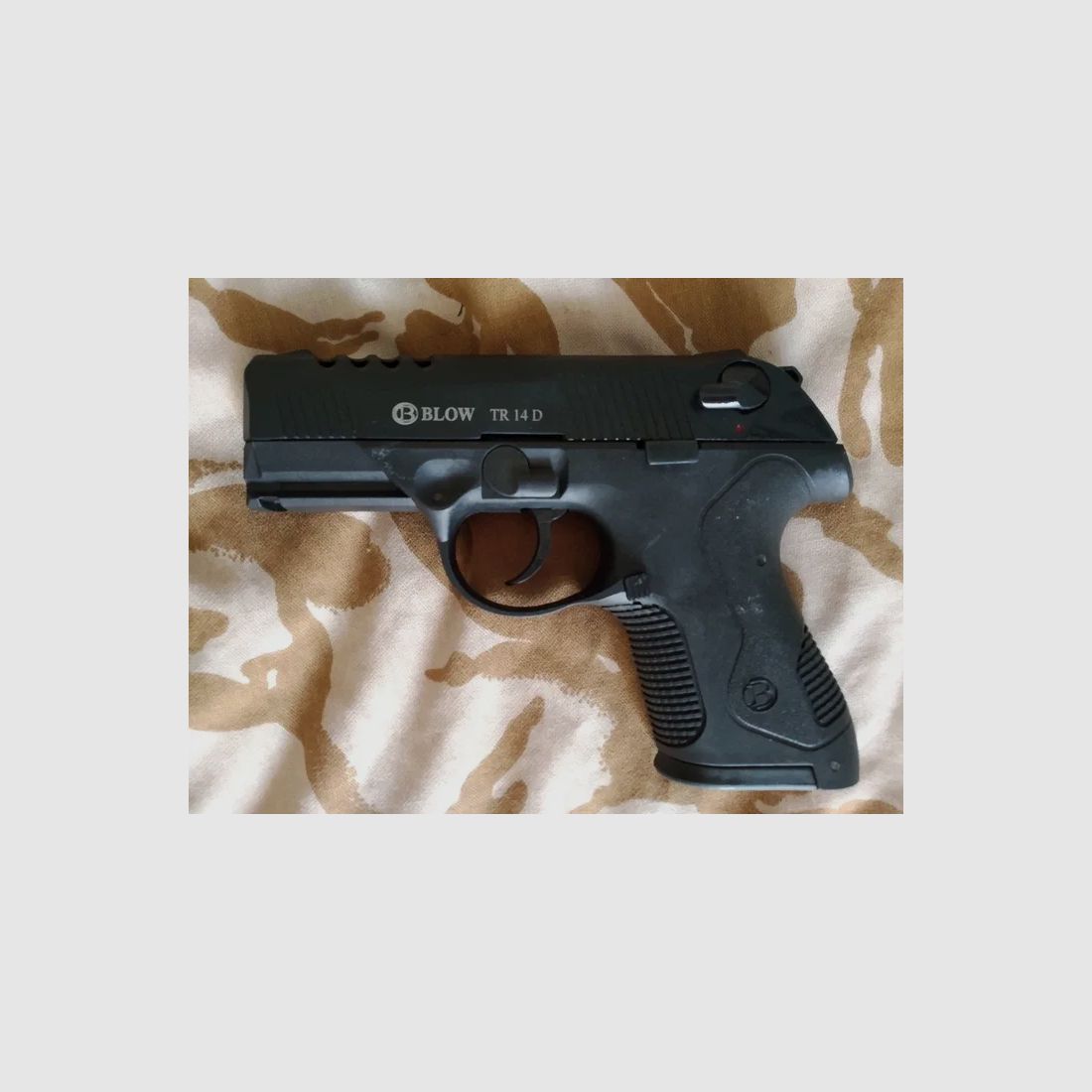 BLOW TR14 9mm P.A.K. Schreckschusspistole im modernen Dienstpistolen-Stil