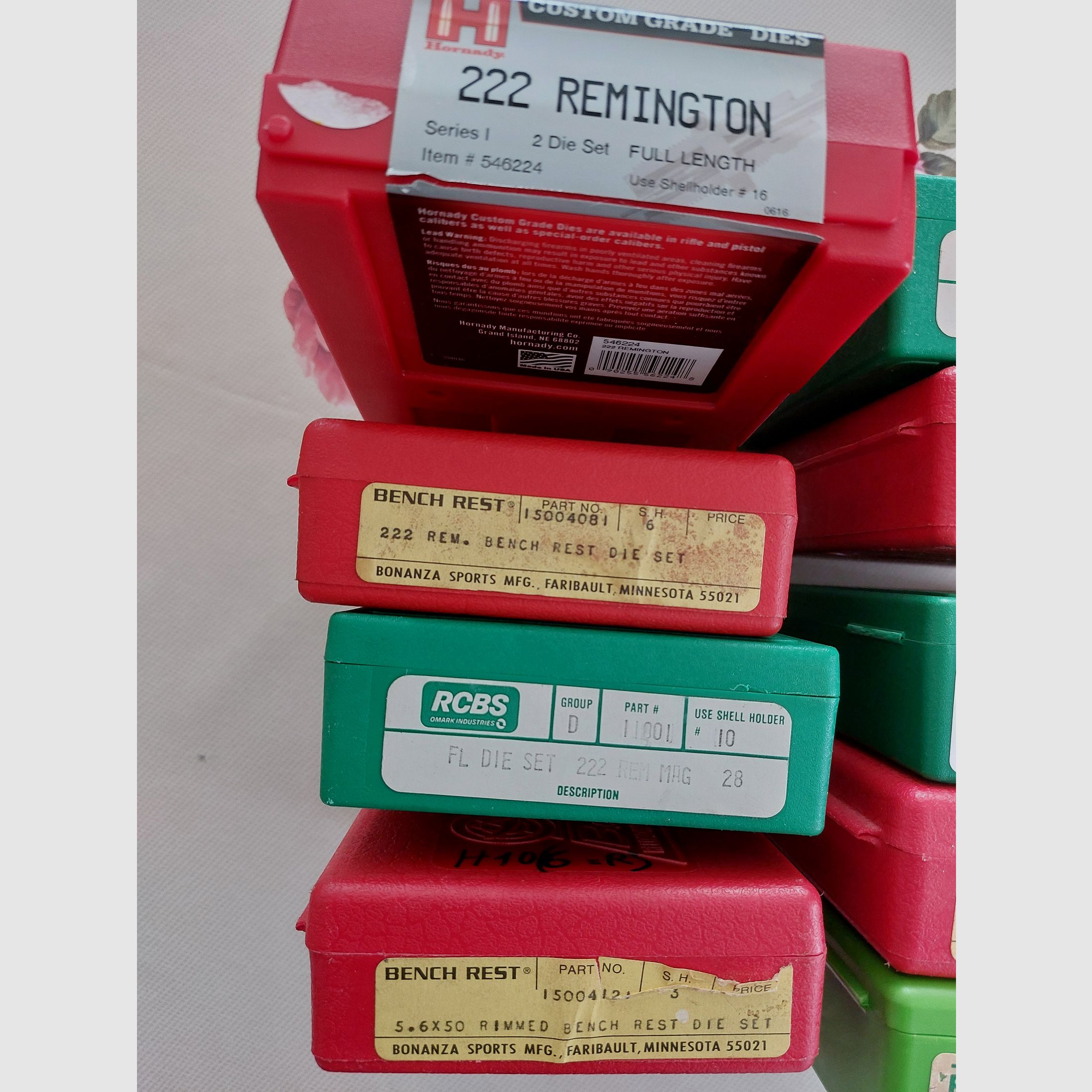 Neue und neuwertige Matrizen verschiedener Hersteller.