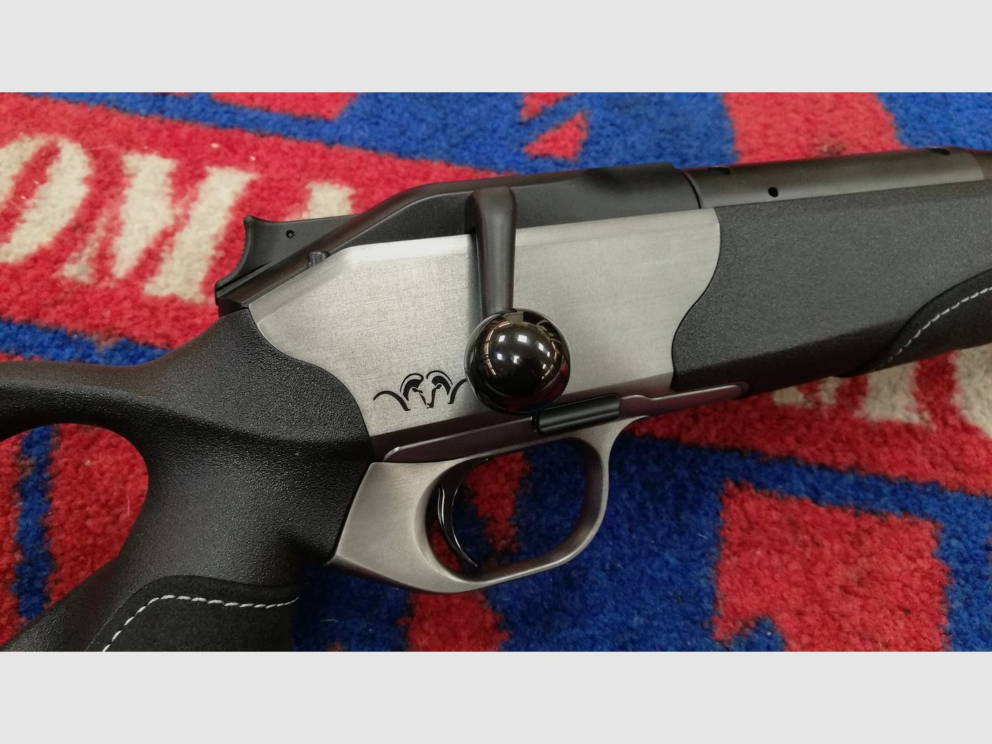 Blaser R8 Ultimate Silverstone, Bild 2 von 6