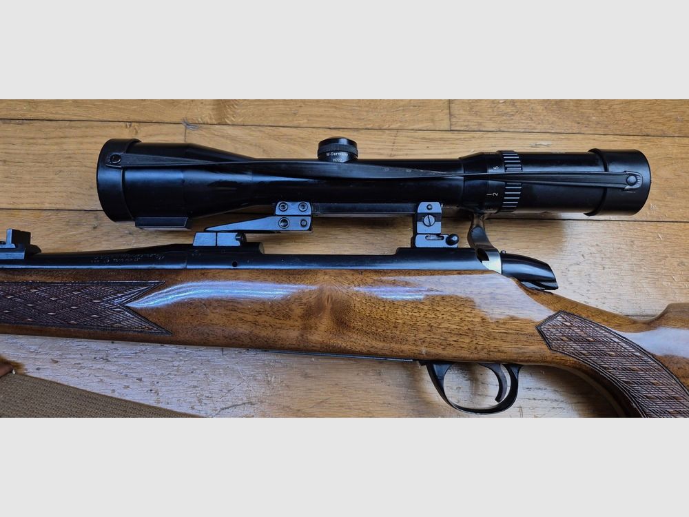 Sehr schöne BSA Jagdgewehr Modell CF2 — Kal. 300 Win Mag — Magazin 3 Schuss +1 — Holz von hoher Qualität in Grad V — Schmidt & Bender 1.5-6x Zielfernrohr — Exzellente Mechanik — Spiegel-Lauf — Eines der besten Jagdgewehre, die aus den Werkstätten der „Großen Epoche“ britischer Herkunft stammen — TBE/TBE+, Bild 33 von 39